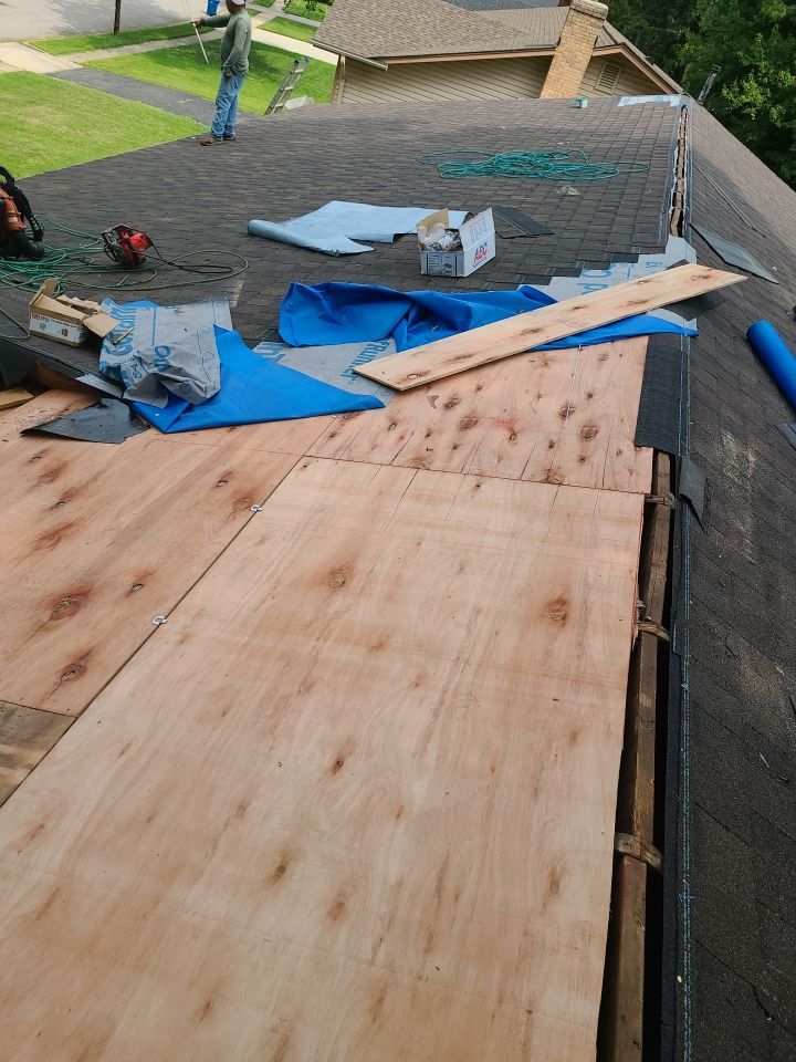 Alexandria: CertainTeed Landmark Pro Architectural Shingles in Max Def Shenandoah by RM Banning, Inc.