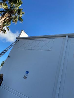 7-inch Box Seamless Gutters in Sarasota FL