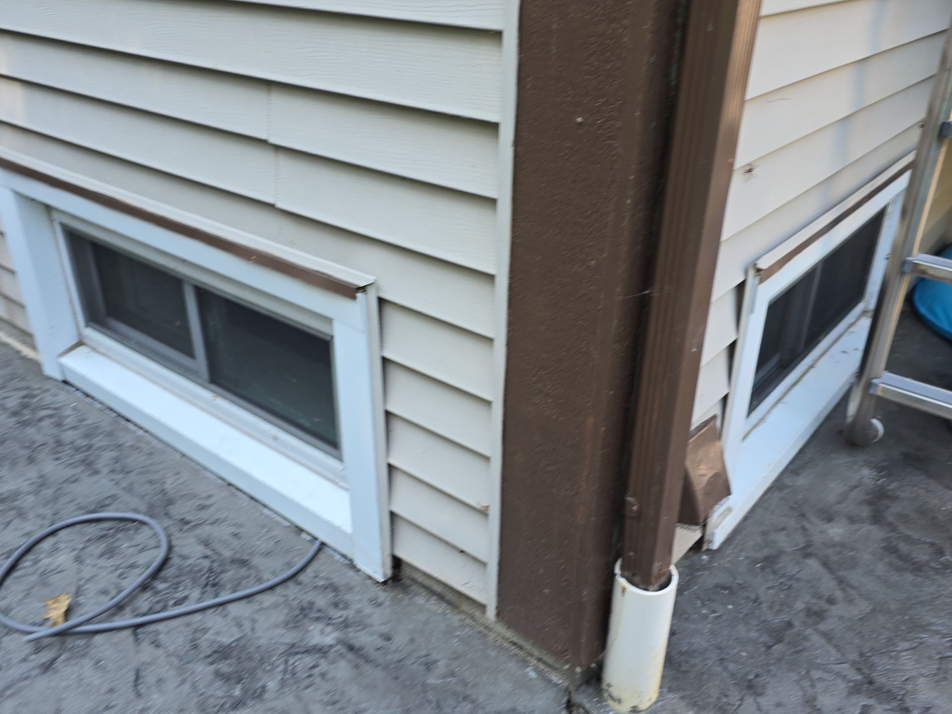 Embedded Fiber Reinforcement by Toledo Basement Repair 