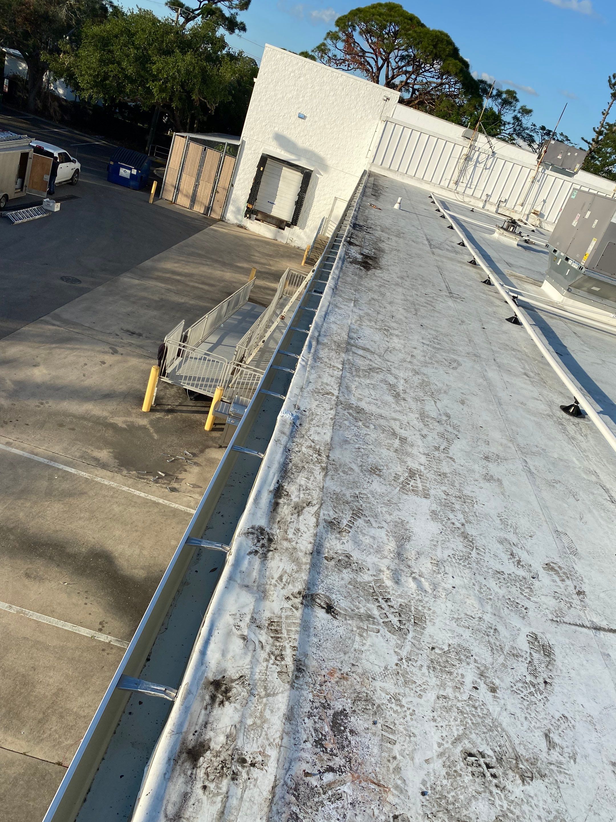 7-Inch Seamless Gutters for Commercial Installation in Sarasota FL by Gutter Professors