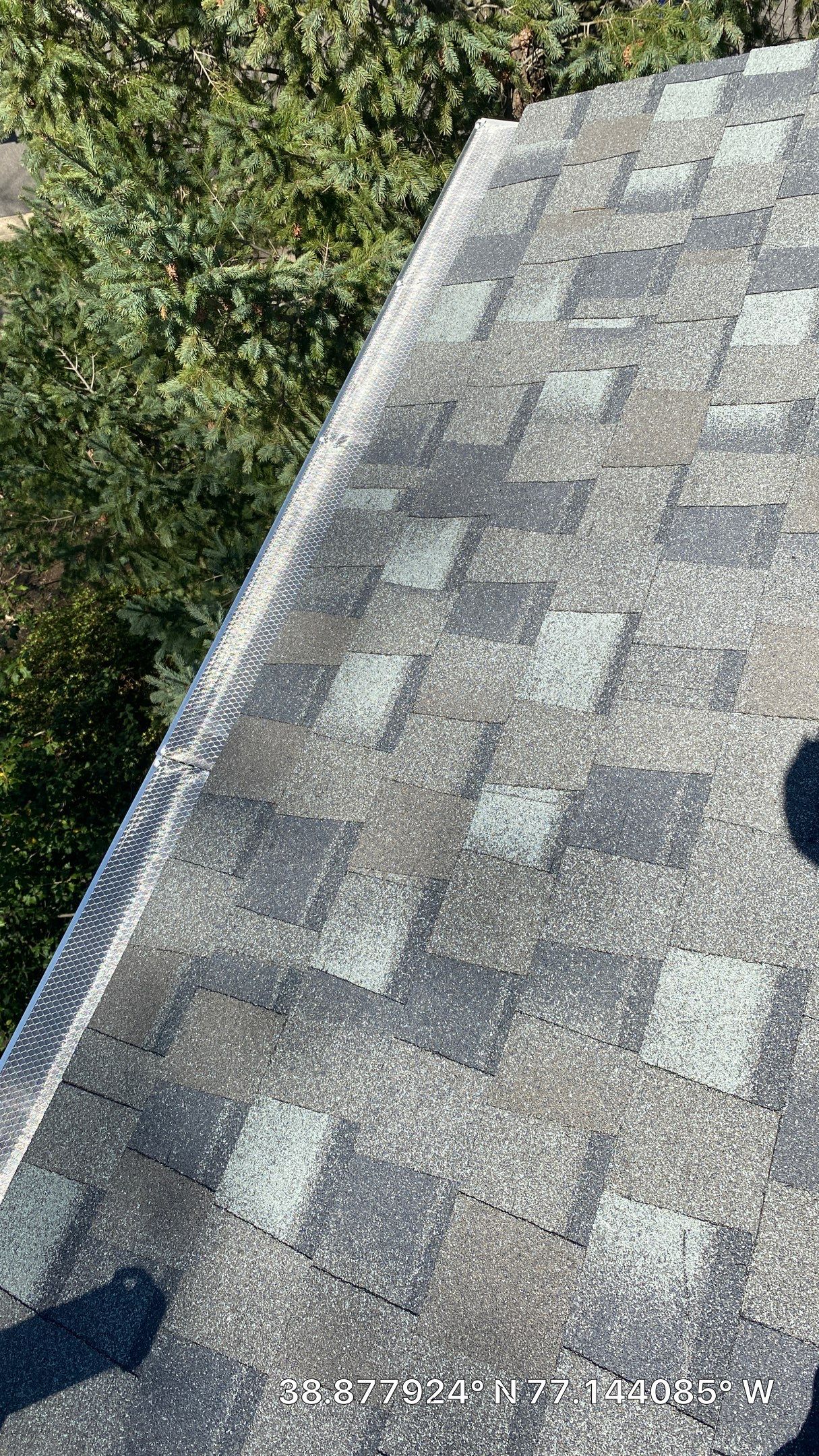 Arlington: CertainTeed Landmark Pro Designer Shingles in Max Def Georgetown Gray by RM Banning, Inc.