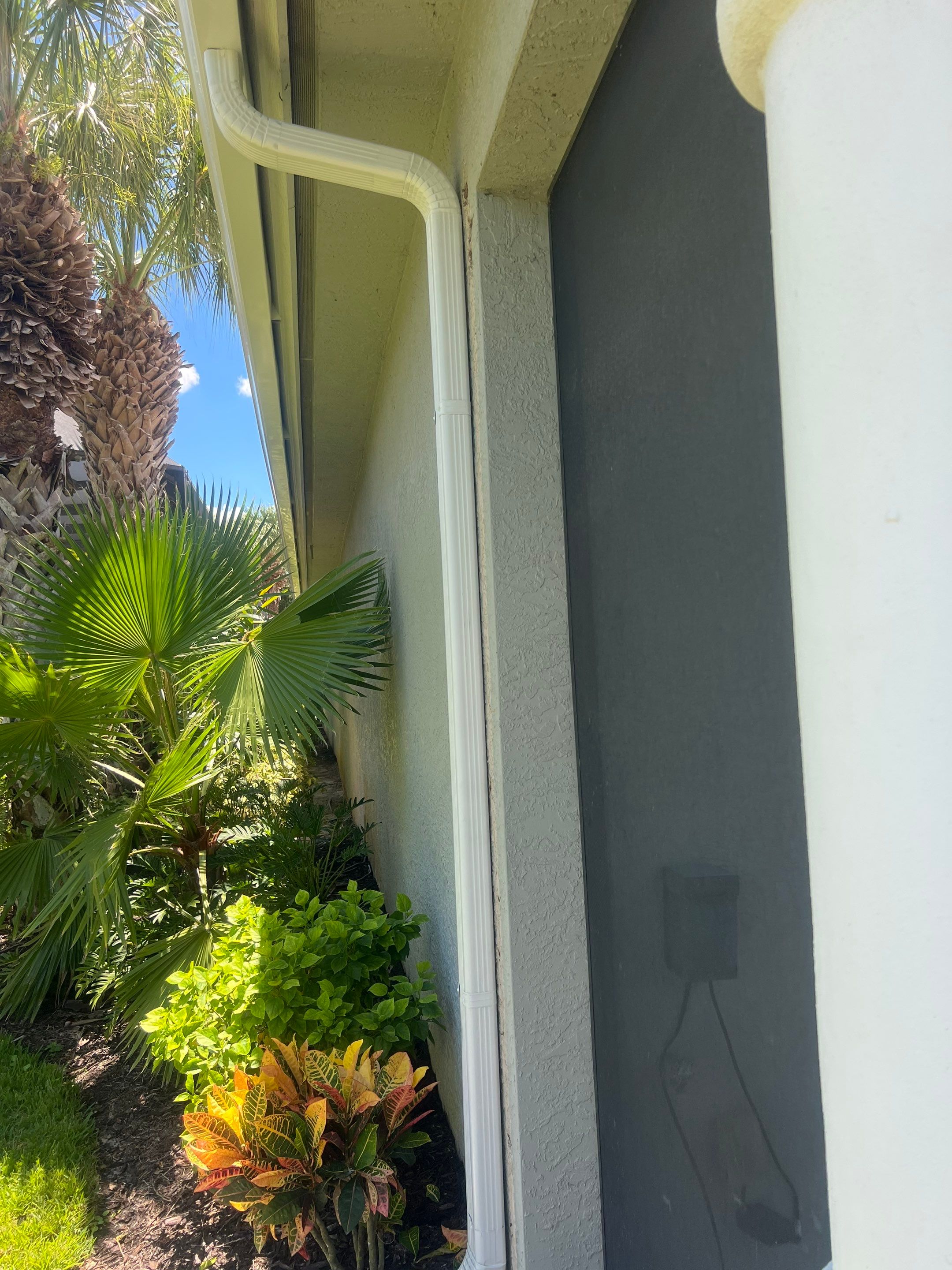 6 Inch Seamless Gutters and Downspout Installation in Naples FL by Gutter Professors