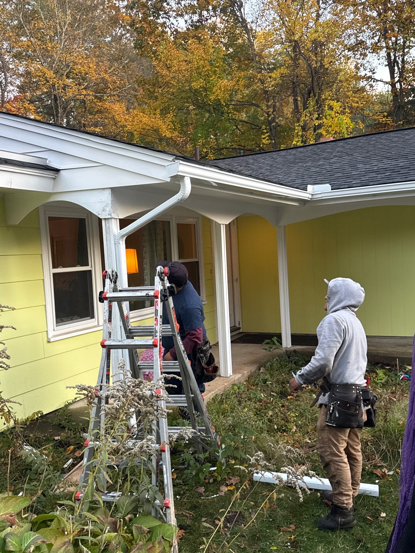 Chelmsford Exterior Repair: Siding, Gutters & Roof Cleaning by Mighty Dog Roofing of Greater Middlesex County