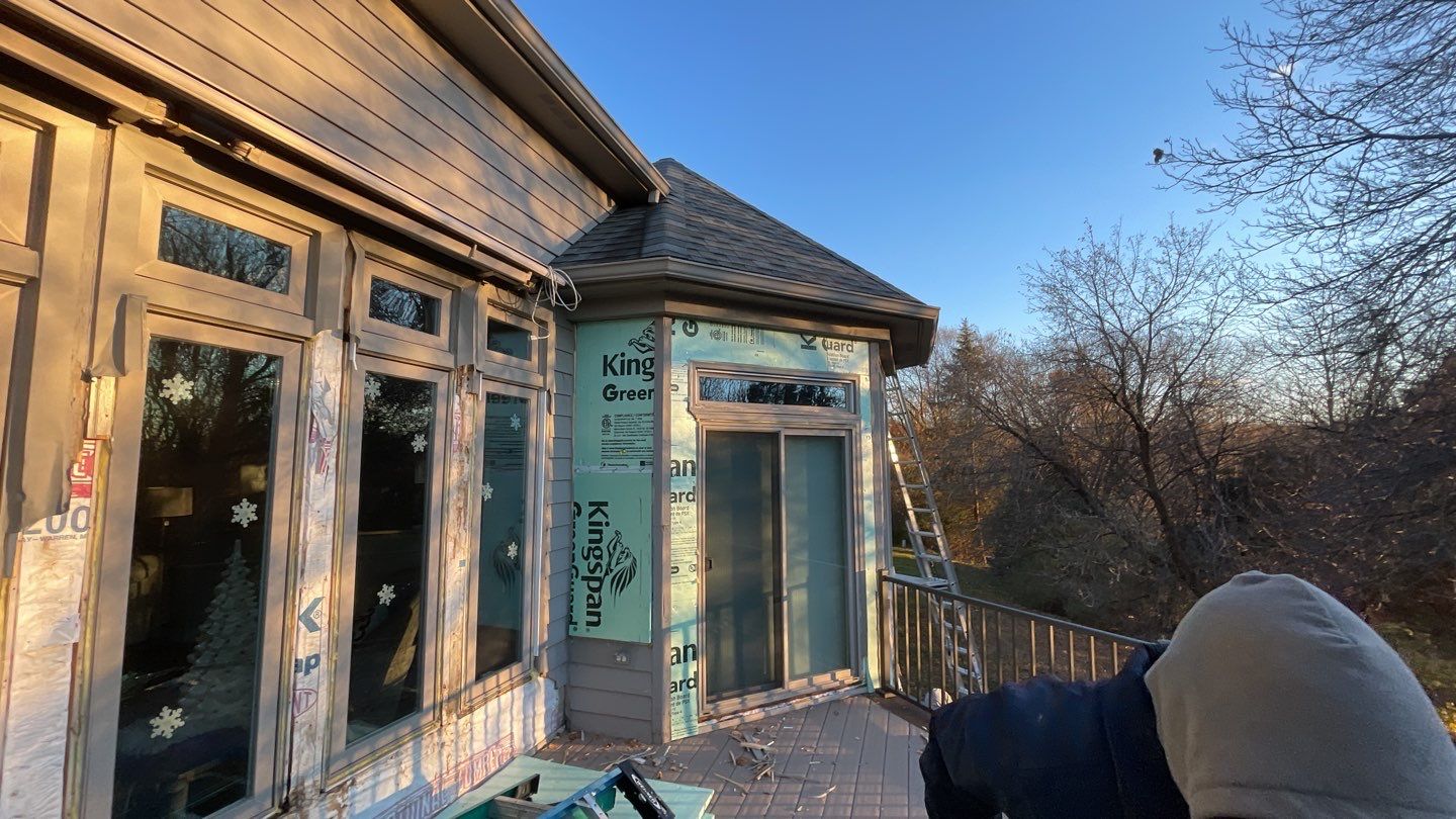 Siding Replacement using CertainTeed Monogram D5 Clapboard by 180 Contractors