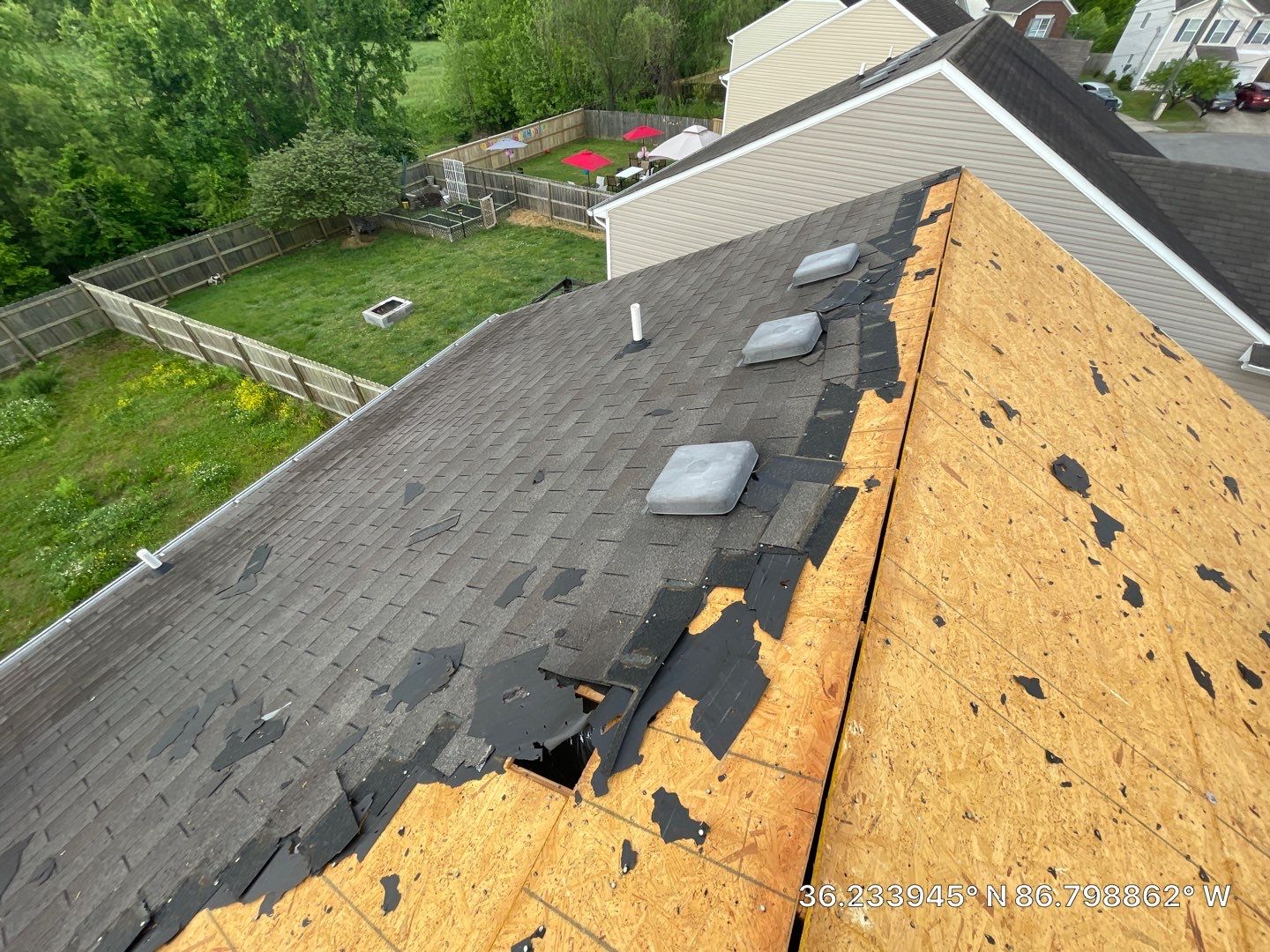 Residential Roofing Installation using Owens Corning TruDef Oakridge Roofing System by Undersun Roofing 