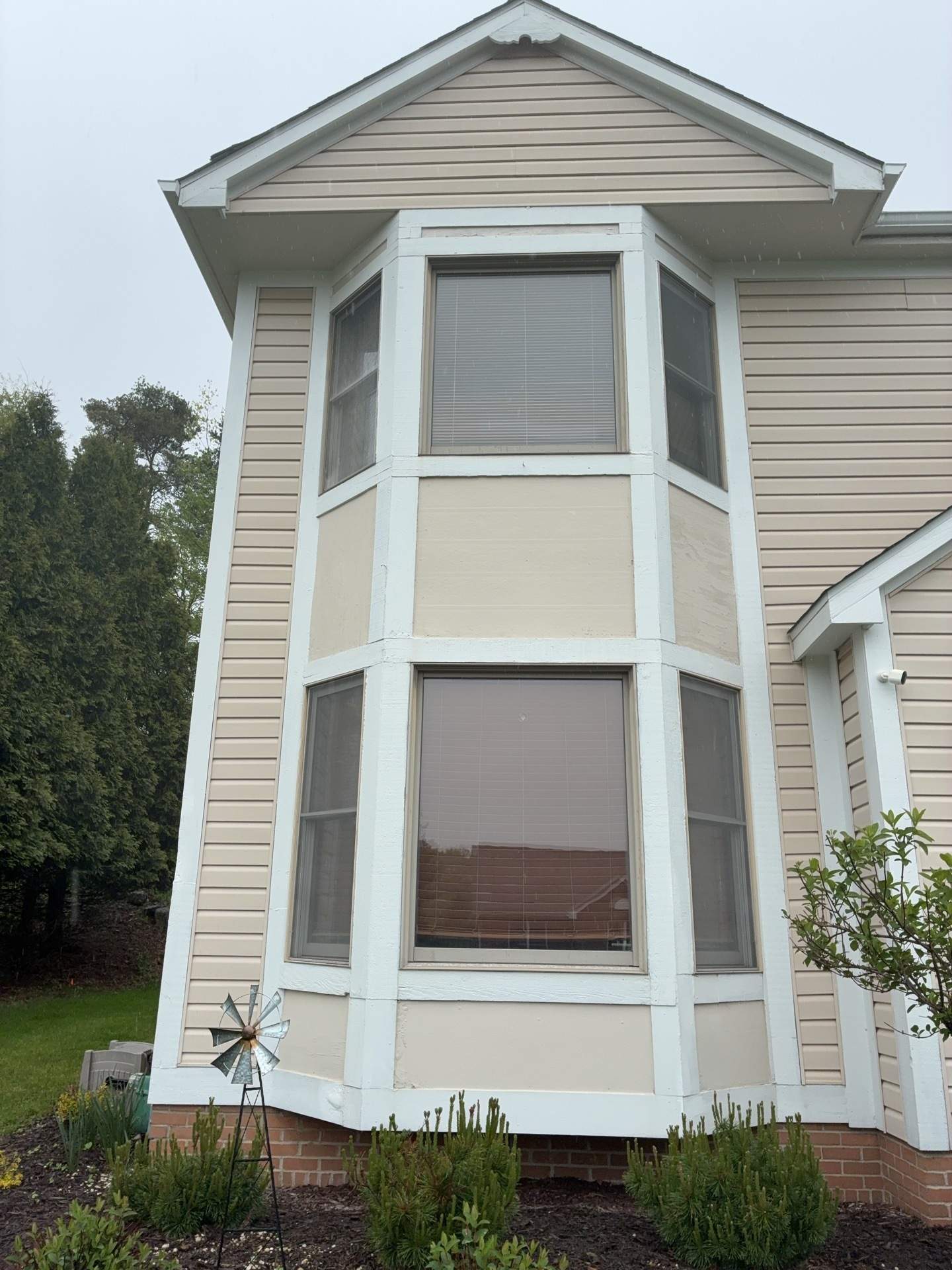 Full Residential Vinyl Siding Renovation With Mastic Cedar Discovery Shingle Shake and Ovation Lap Siding by Ideal Siding Pittsburgh