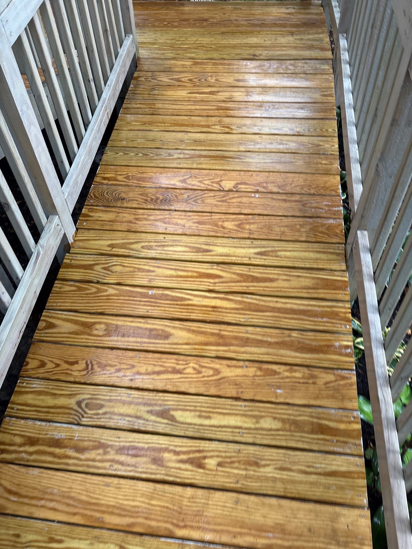 Deck using Wood Sealant by DuraSeal