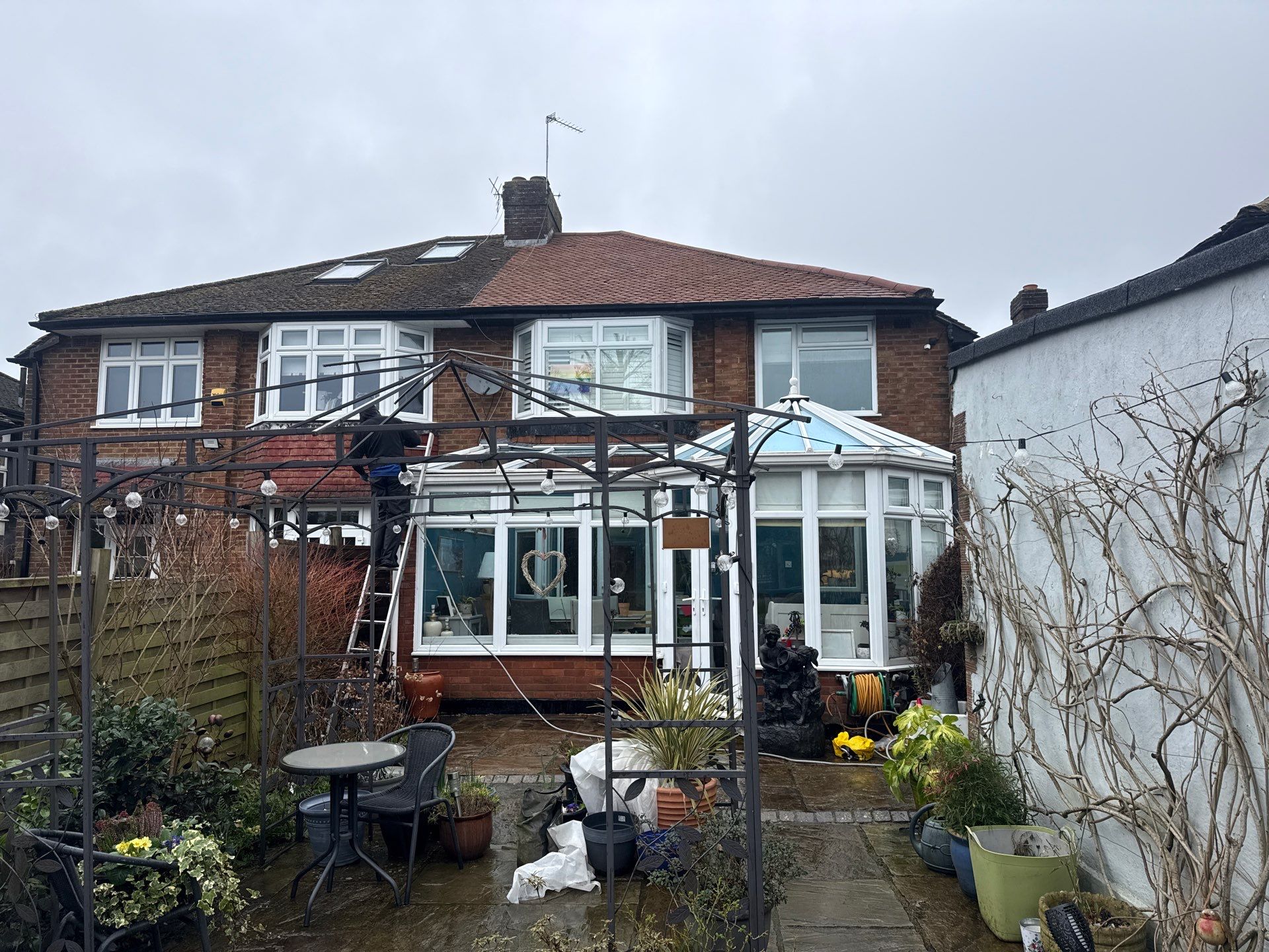 Roof Clean Epsom by Ges Exterior Cleaning ltd