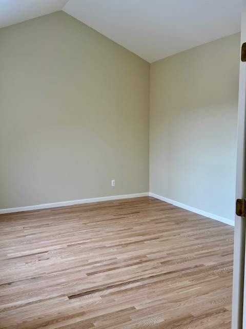 Classic Cut Red Oak by Ann Arbor Hardwoods 