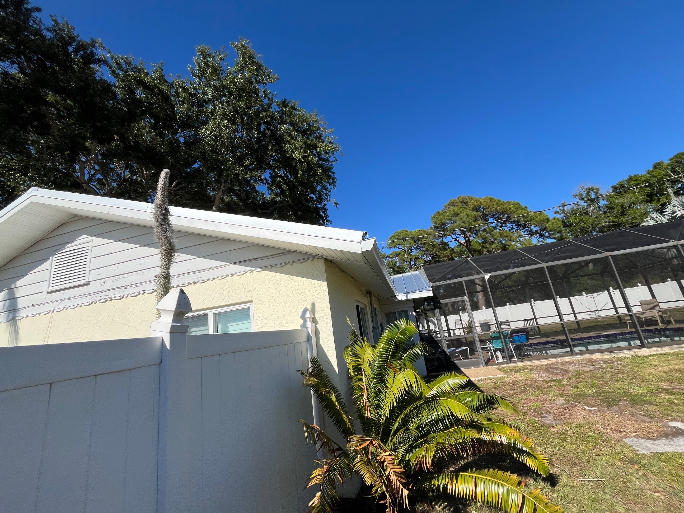 Soffit and Fascia Installation in Sarasota FL by Gutter Professors