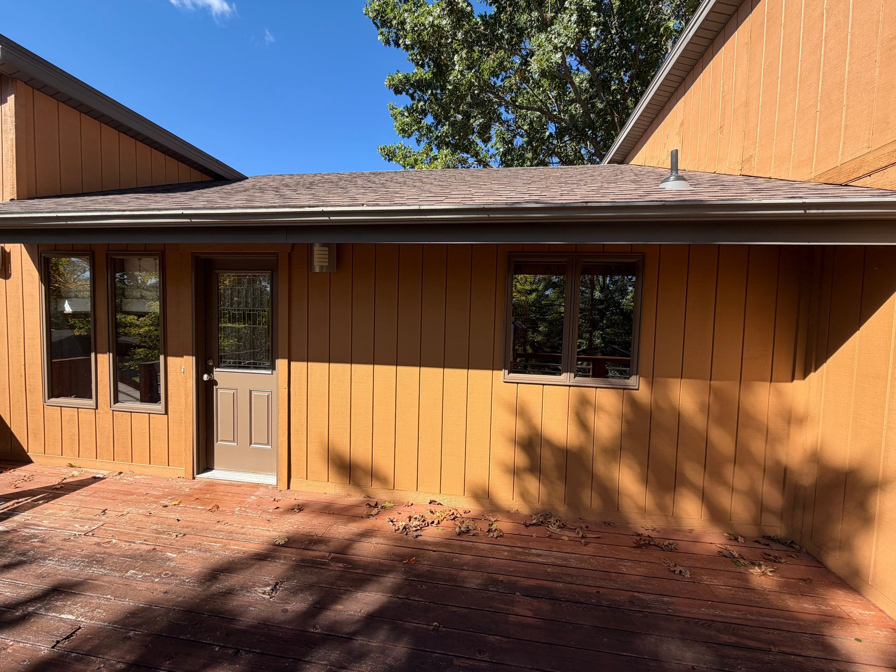 Wood Siding Staining off Eastland Dr by Pezley Painting