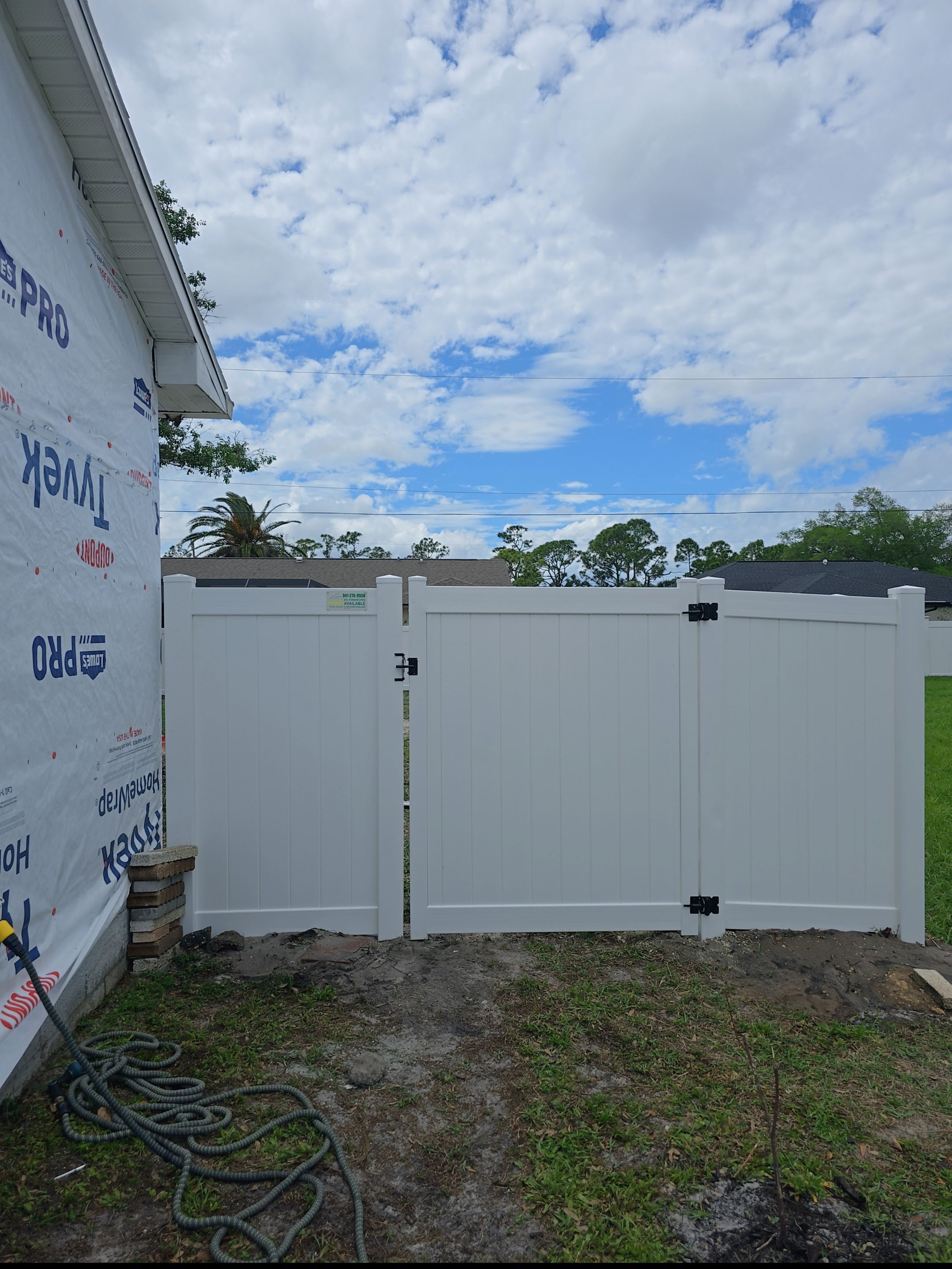 Vinyl Fence Install in Port Charlotte by True Fence LLC