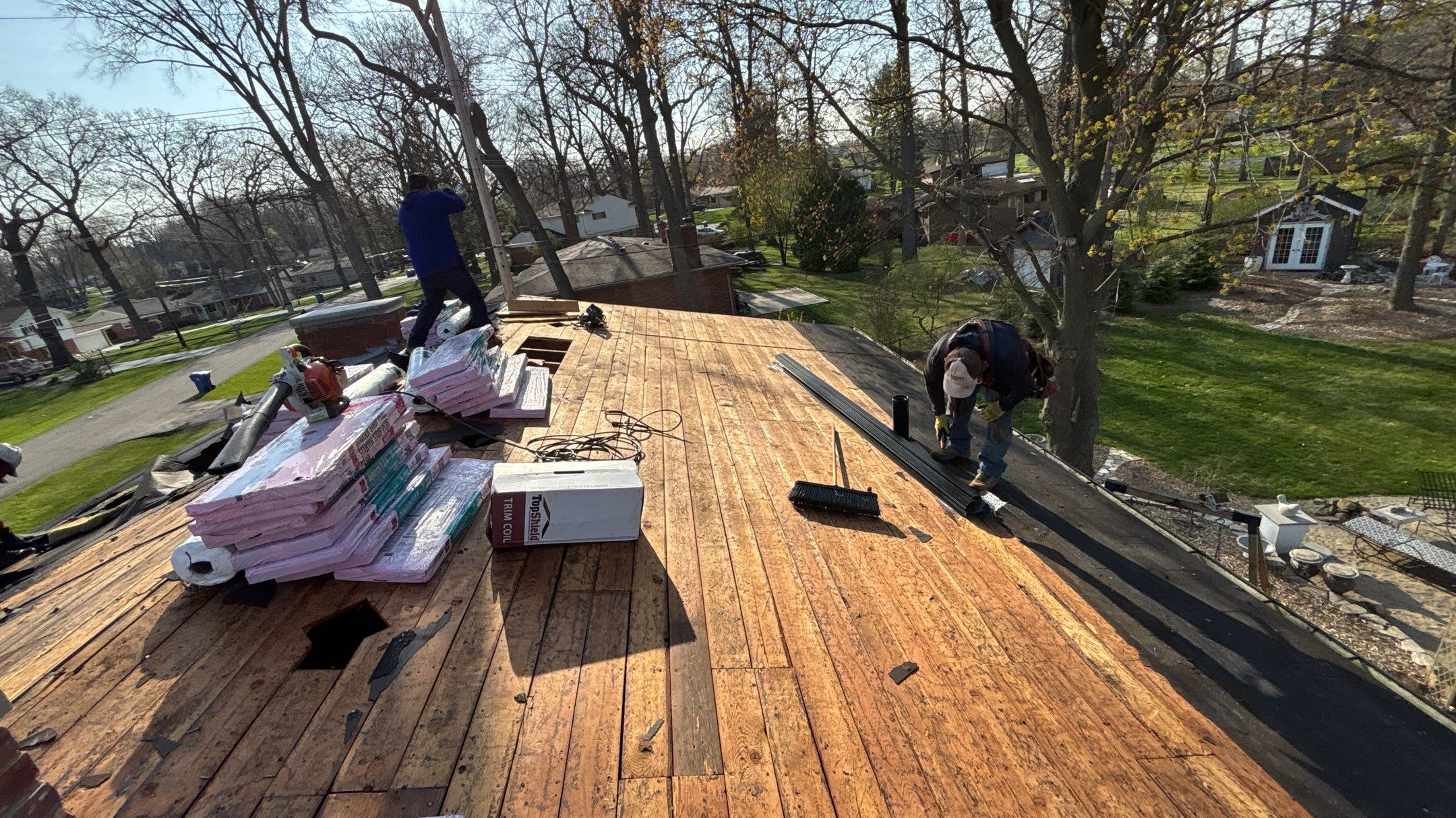 Roof Replacement using Owens Corning Onyx Black by 180 Contractors