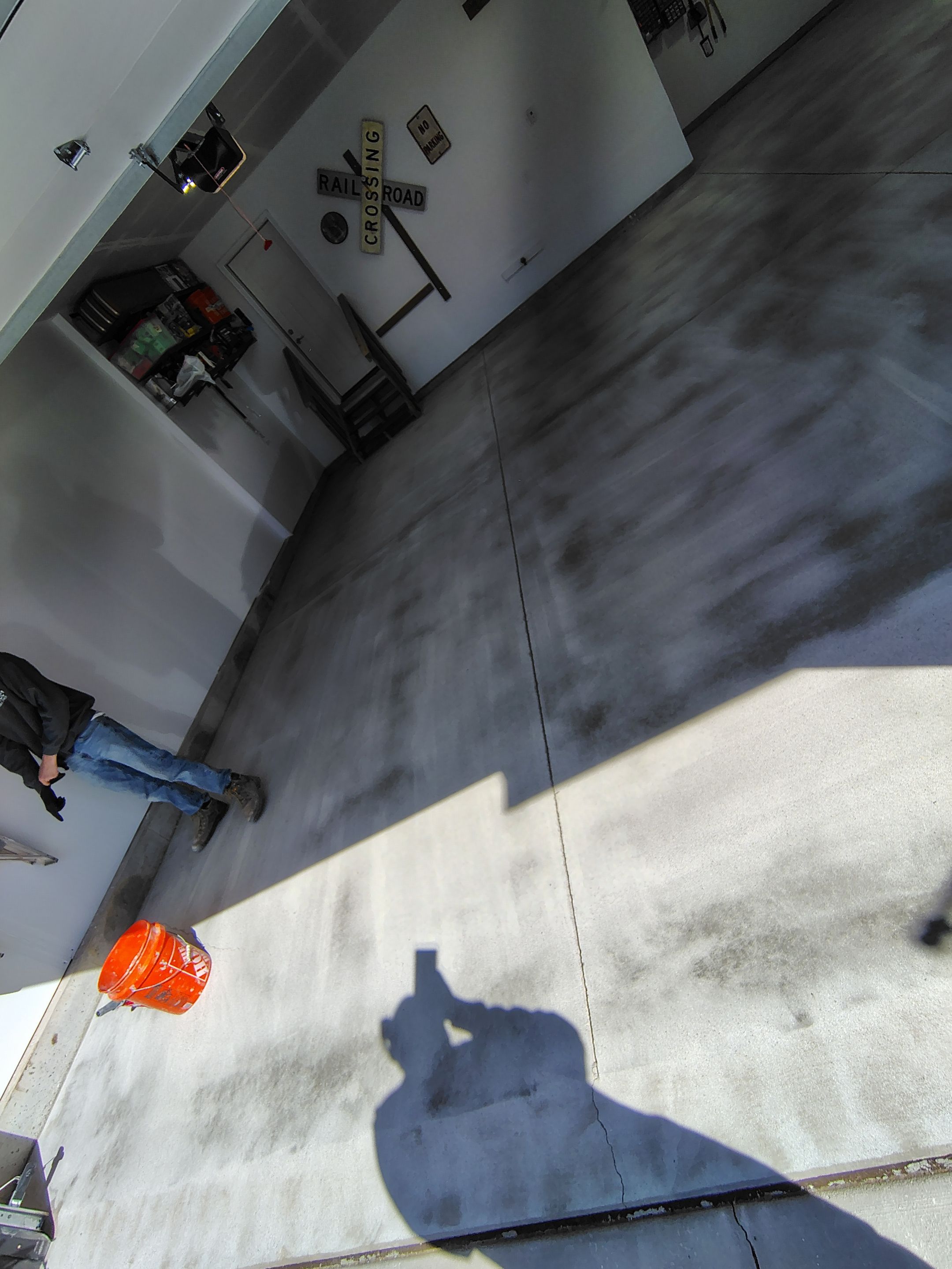 Decorative Flake Garage Floor Coating Installation in Tea, South Dakota by Select Painting, Coatings & Garage Cabinets