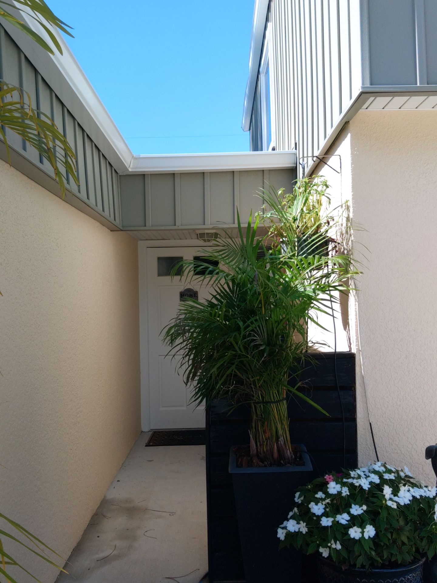 Seamless Gutters for a Luxury Finish in Fort Myers FL by Gutter Professors