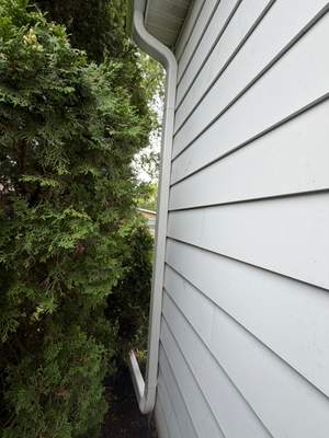 Turtle Shell gutter protection installation in Elgin, IL 60123, photograph 11