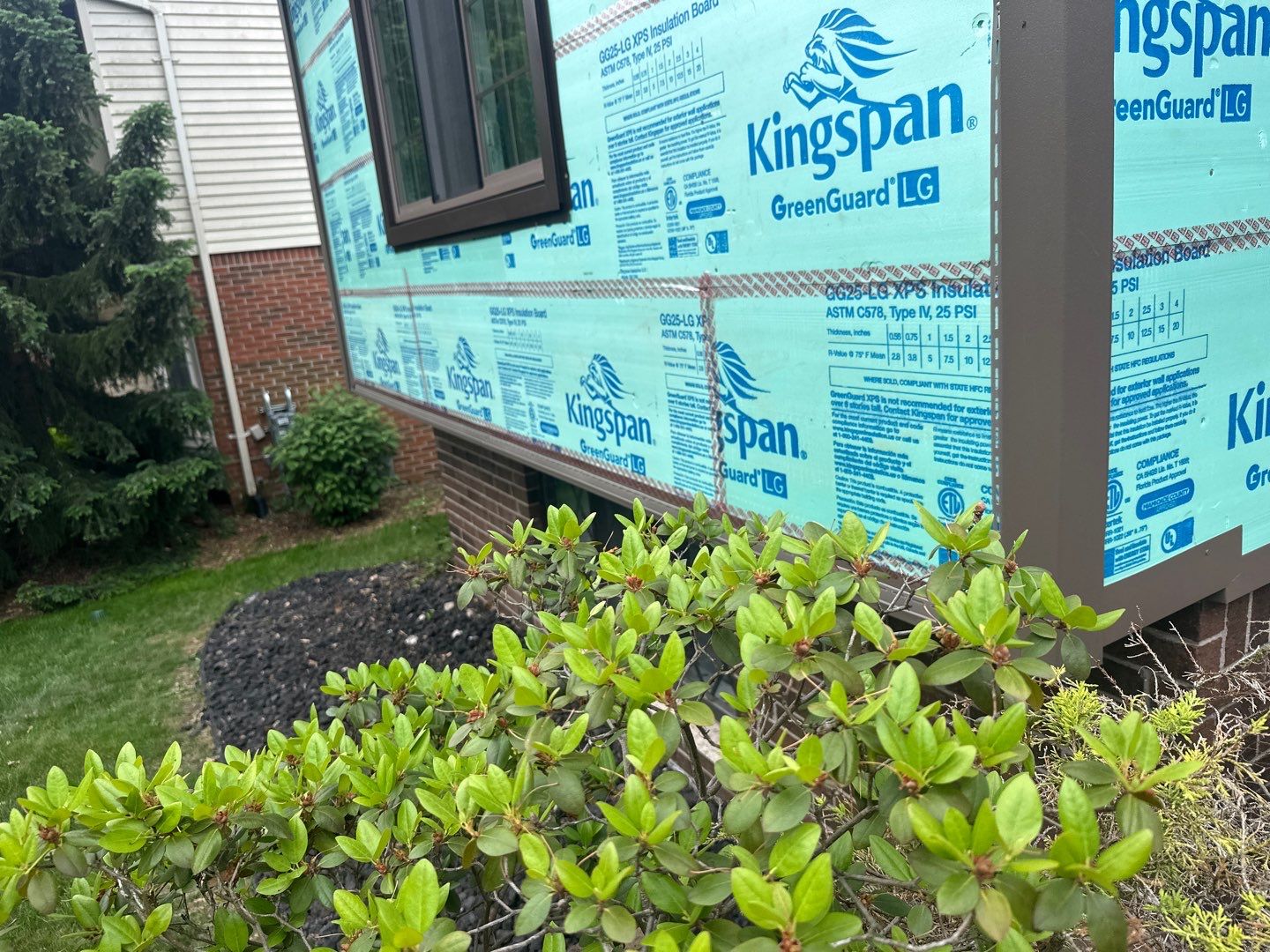 Siding Installation using Ascend 7" Composite Flagship Brown by 180 Contractors