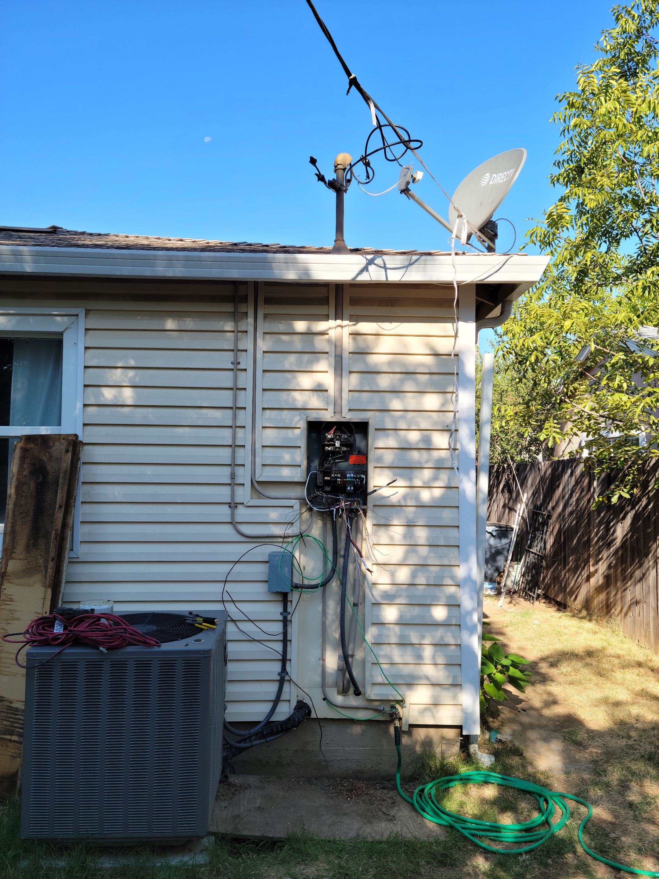 200a meter/main upgrade by Peach Electric Inc