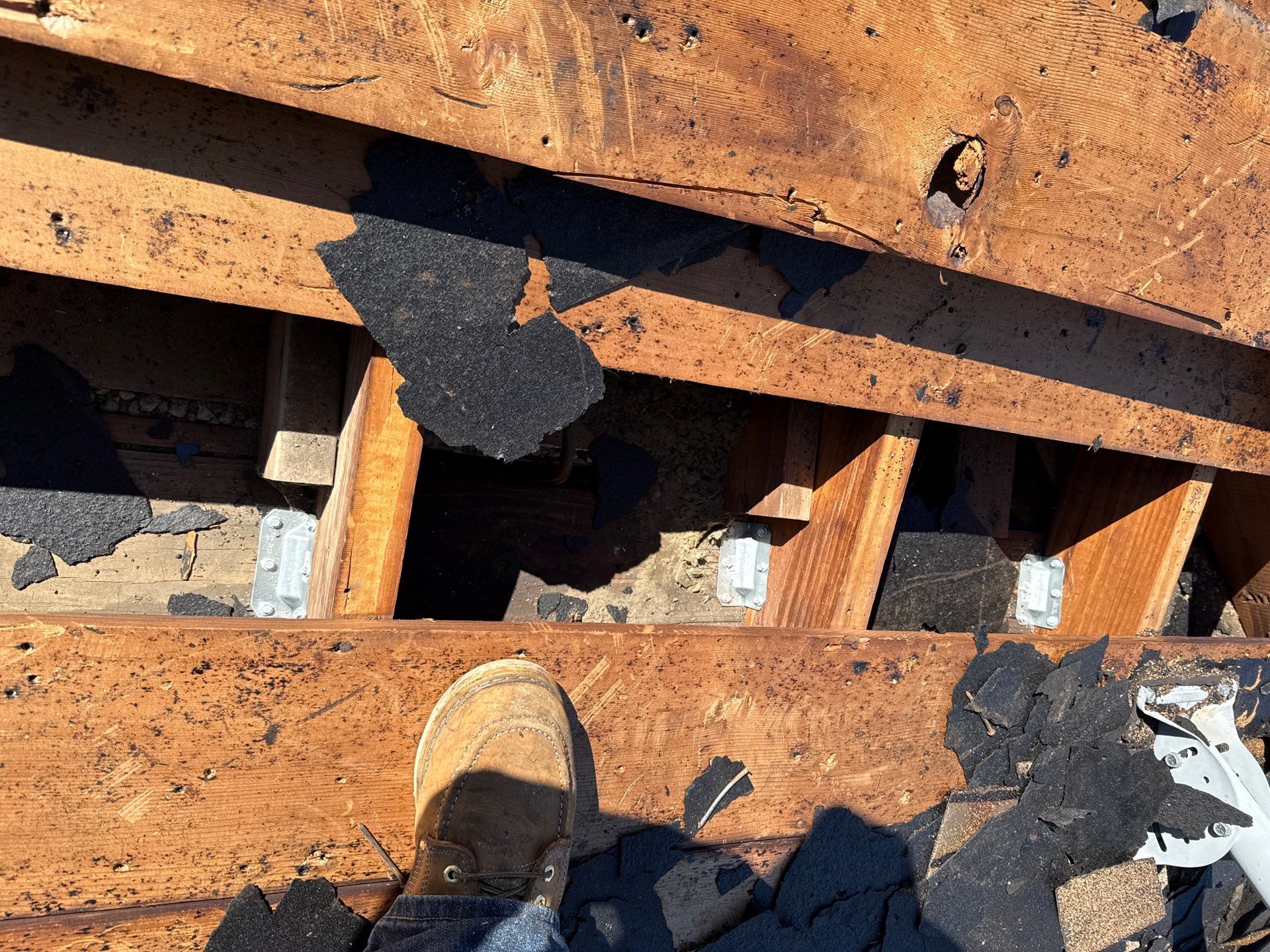 Project in St. Petersburg 33714 by Mitchell Roofing Company LLC 
