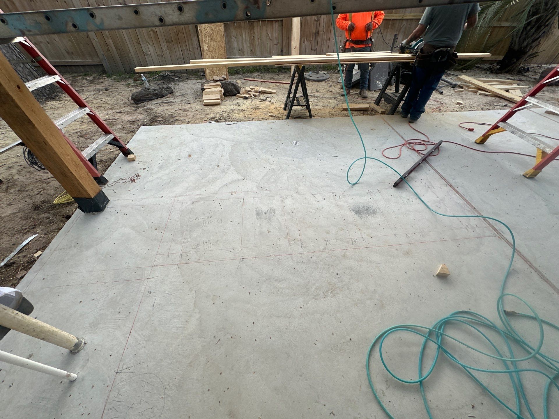 Pool, Patio Cover and Summer Kitchen in Sterling Ridge by SophAlx LLC