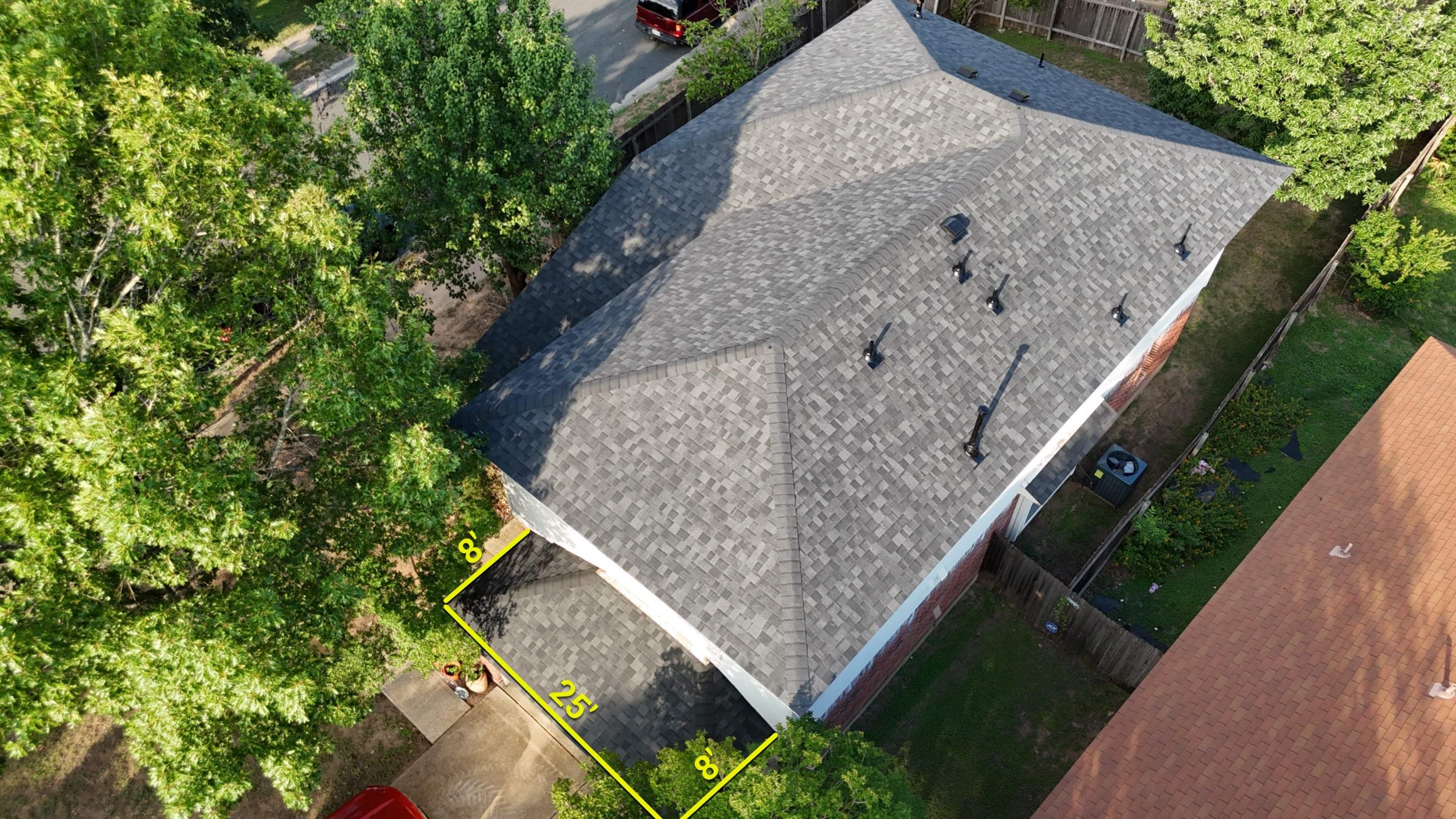 Onyx Black - Owens Corning TruDefinition Duration by RoofsOnly.com