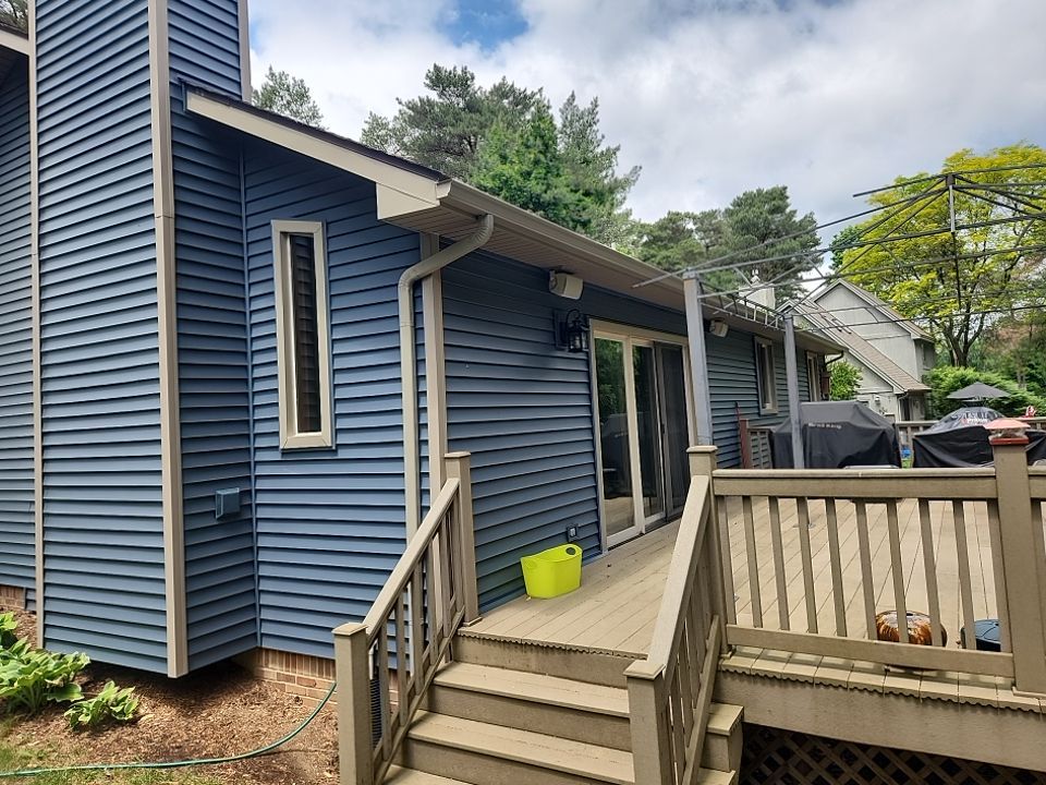 Siding Replacement using CertainTeed Restoration Classis D4 by 180 Contractors