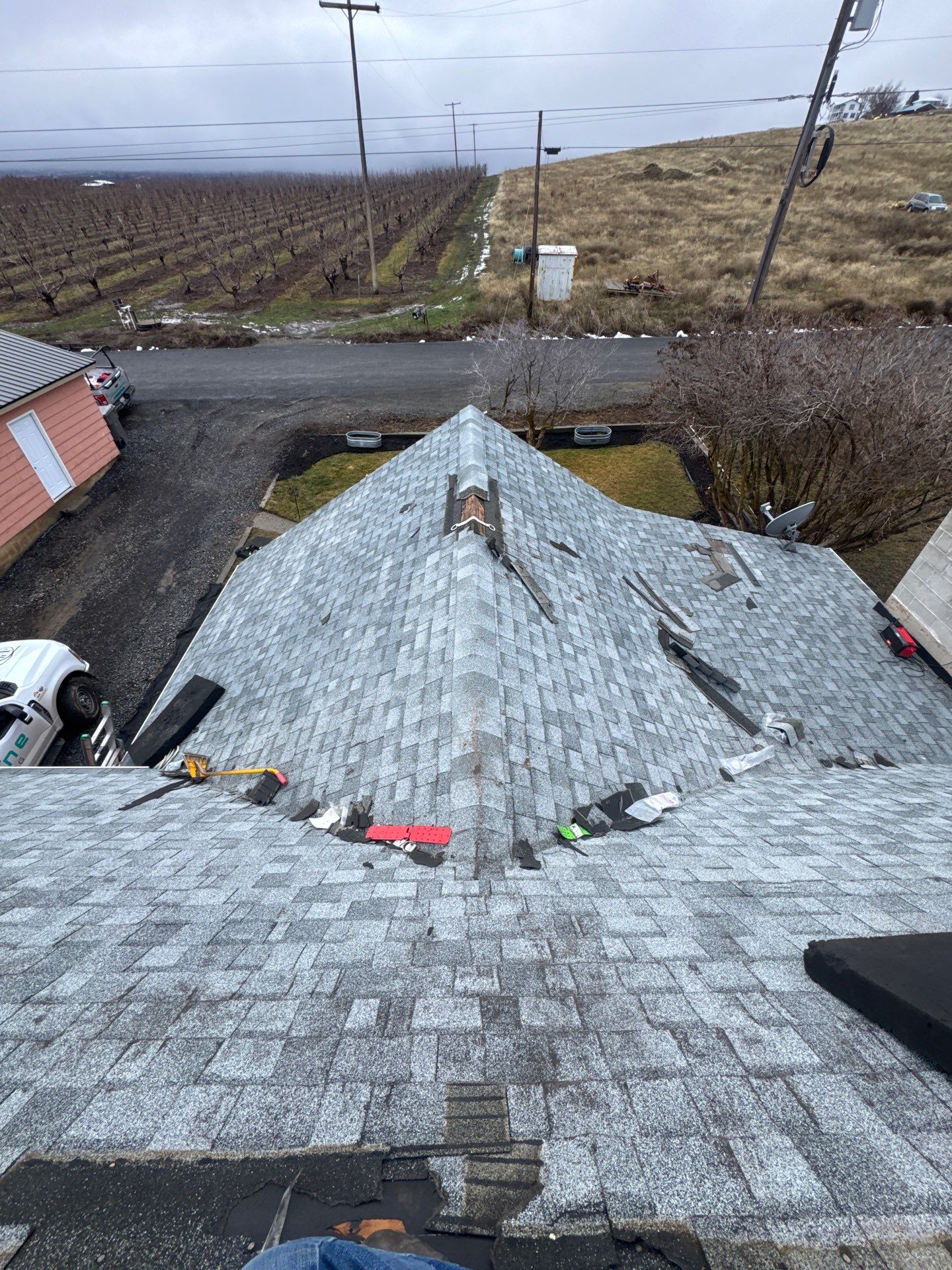 Black Standing Seam Metal Roof Installation in Wenatchee by Alpine Roofing