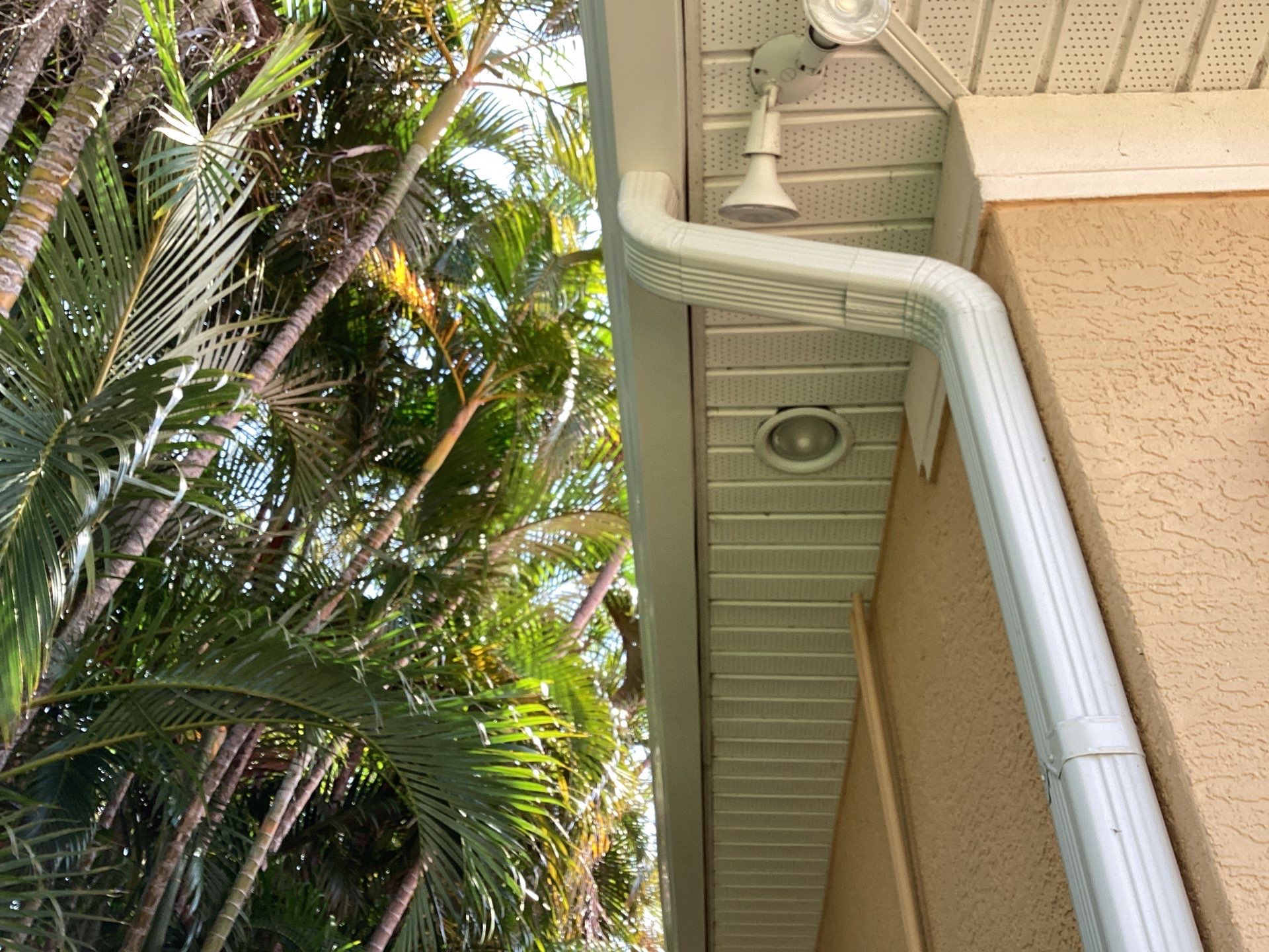 6 Inch Seamless Gutters using K-Style Seamless Gutters in Cape Coral FL by Gutter Professors