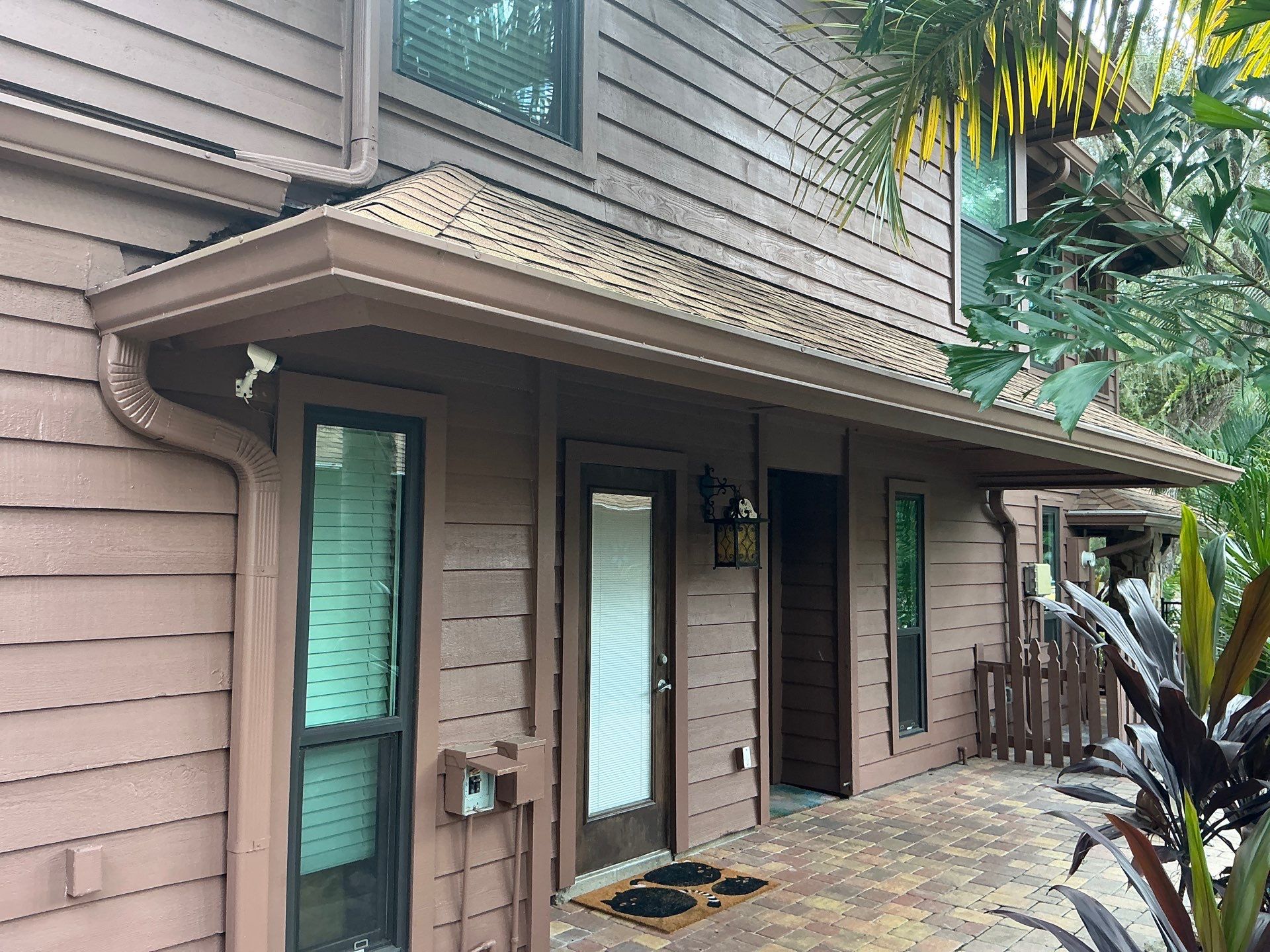 6-inch Seamless Gutters Installed in Sarasota FL by Gutter Professors