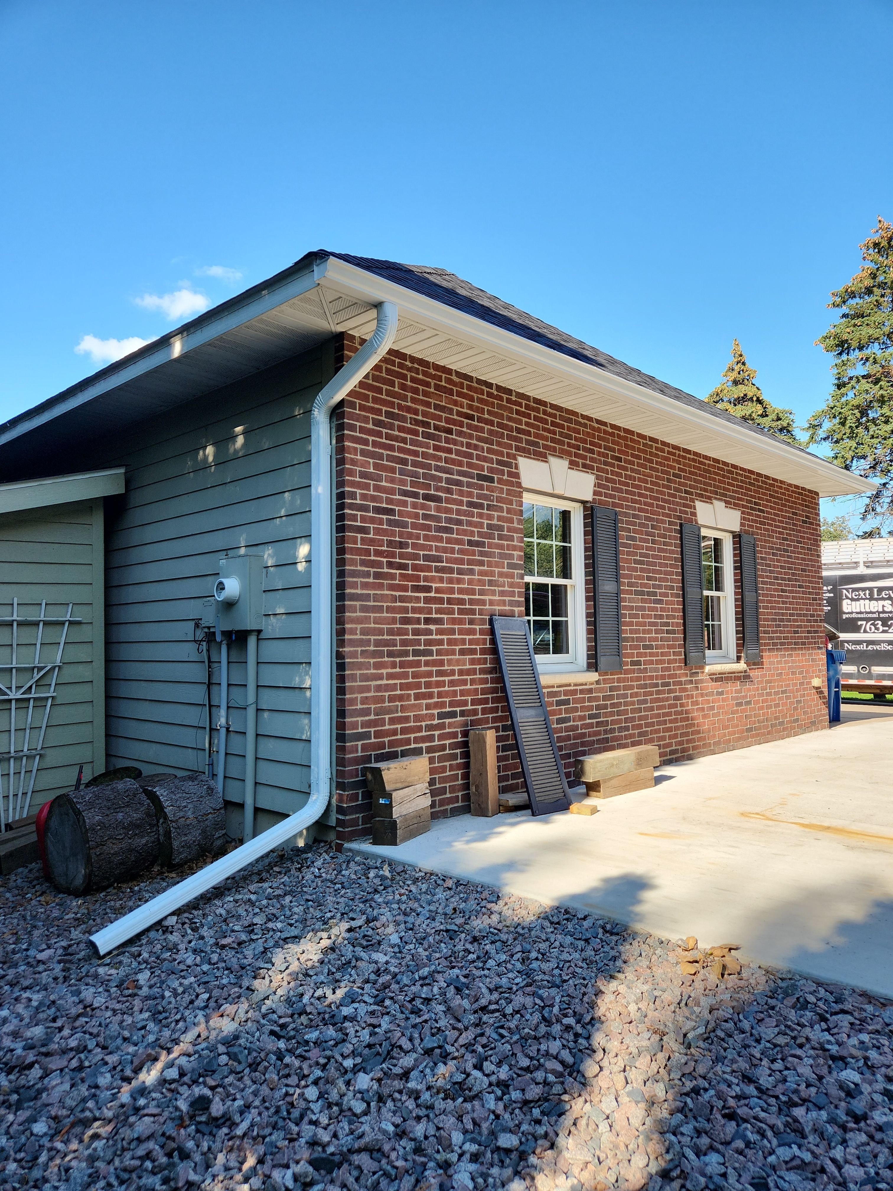 5" Seamless Gutters with Gutter Covers – Champlin, MN by Next Level Seamless Gutters / Exteriors Inc.