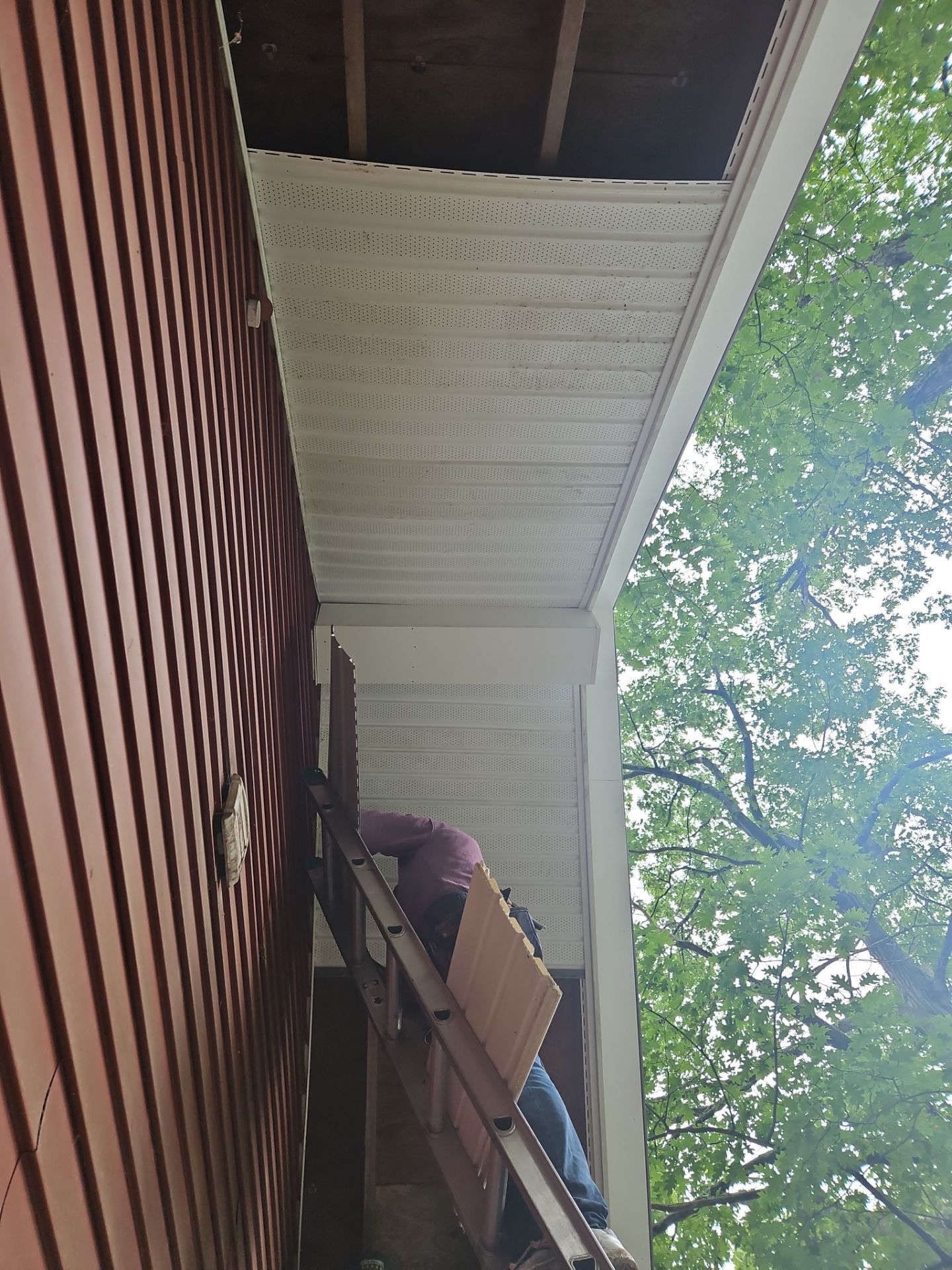 Leak Repair & Roof Wash – Groton, MA by Mighty Dog Roofing of Greater Middlesex County