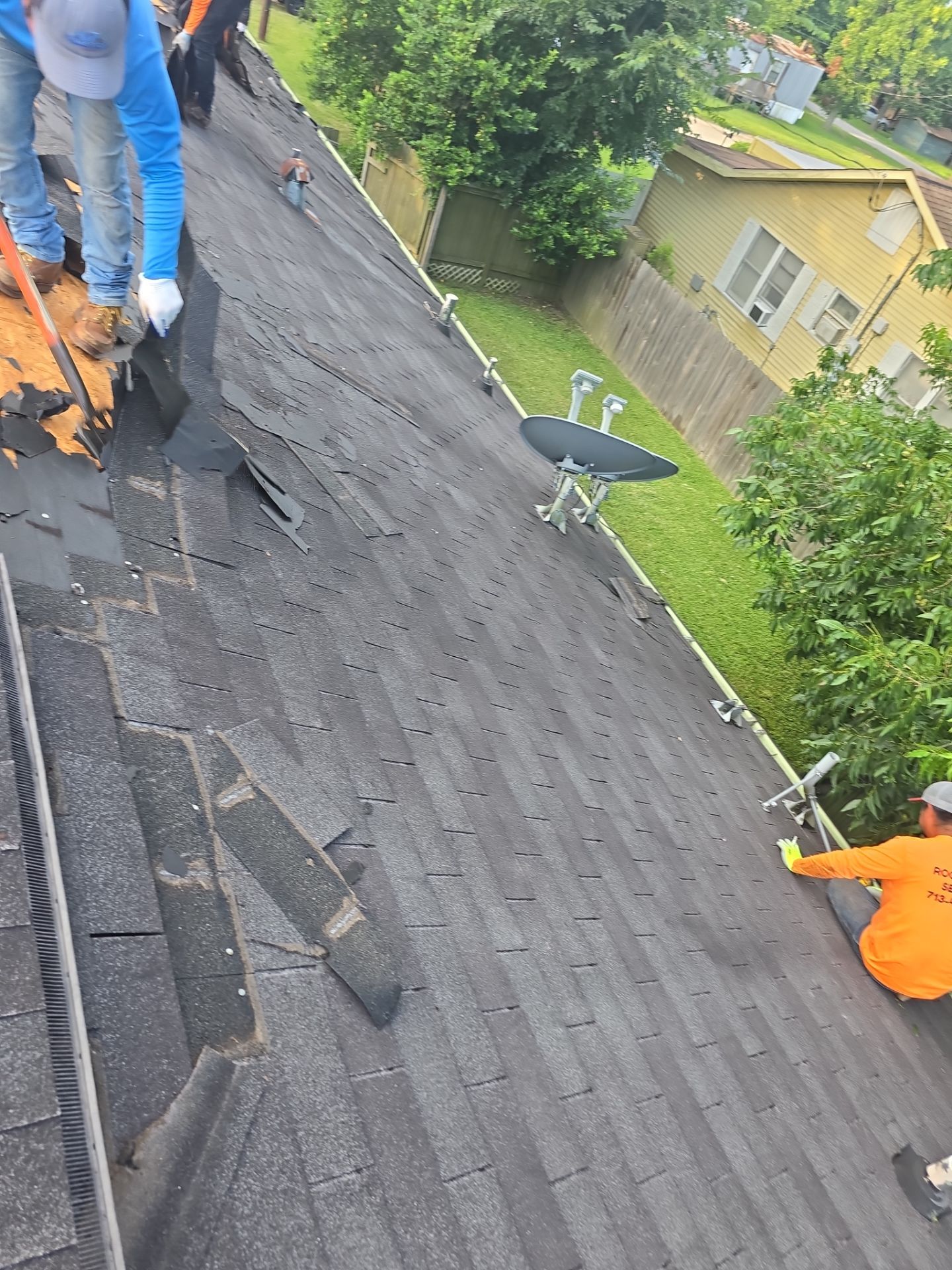 Roof Replacement Willis by Roof Repair Company
