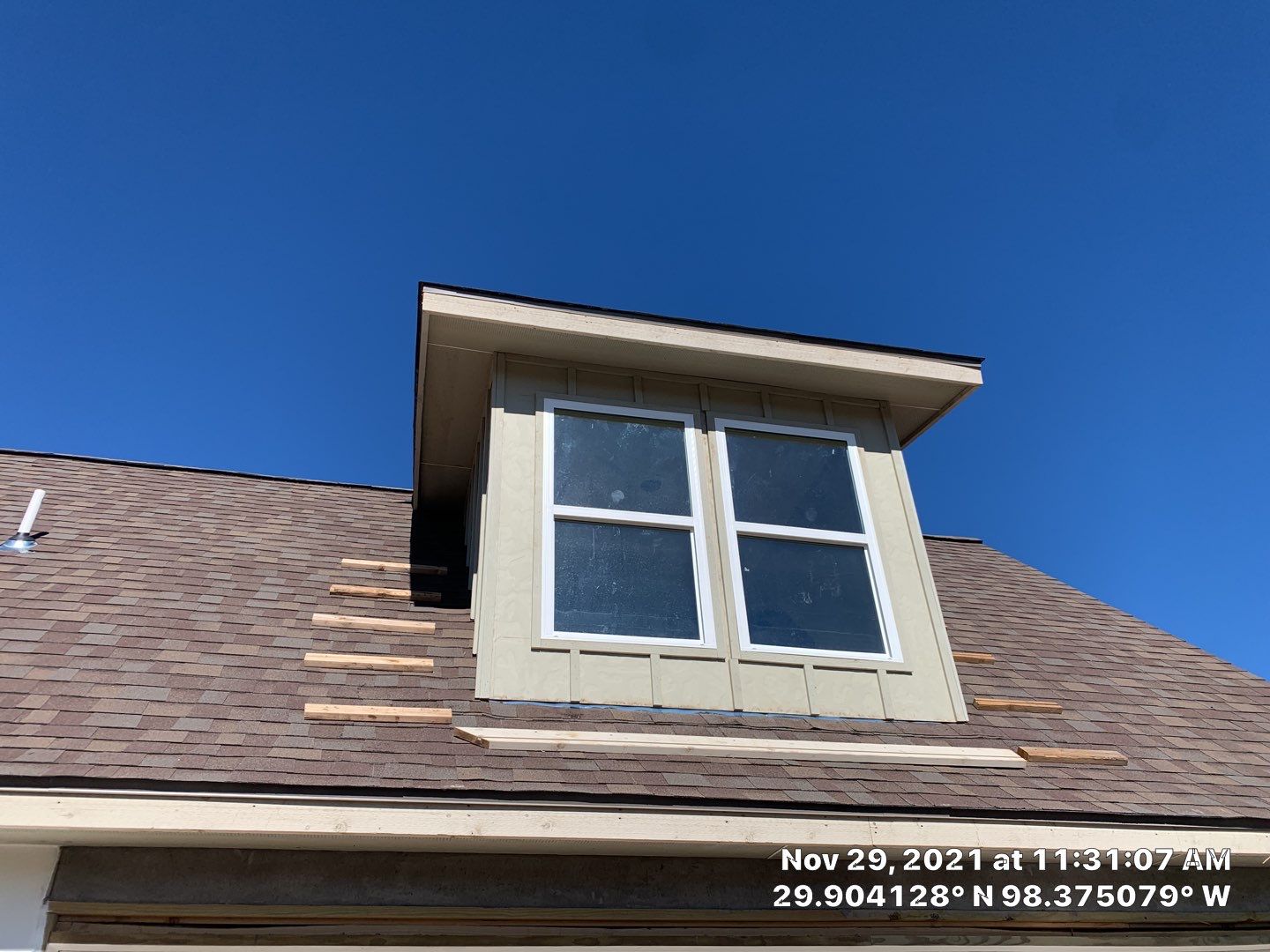 New Home Construction using Owens Corning 30 year Architectural Shingles by Premier Roofing and Contracting