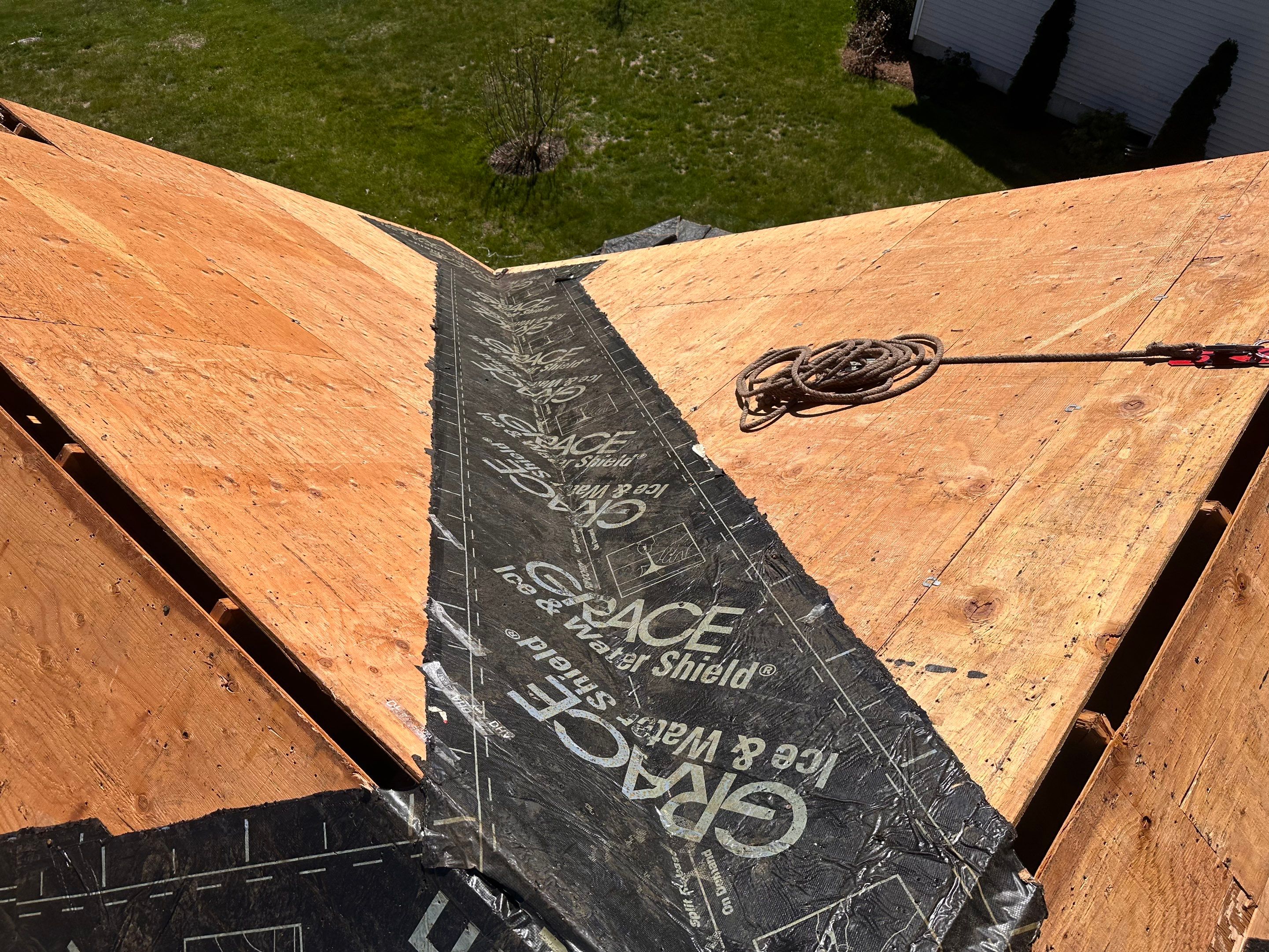🏡 Bold Contrast, Big Upgrade – Keene, NH by Tall pine roofing
