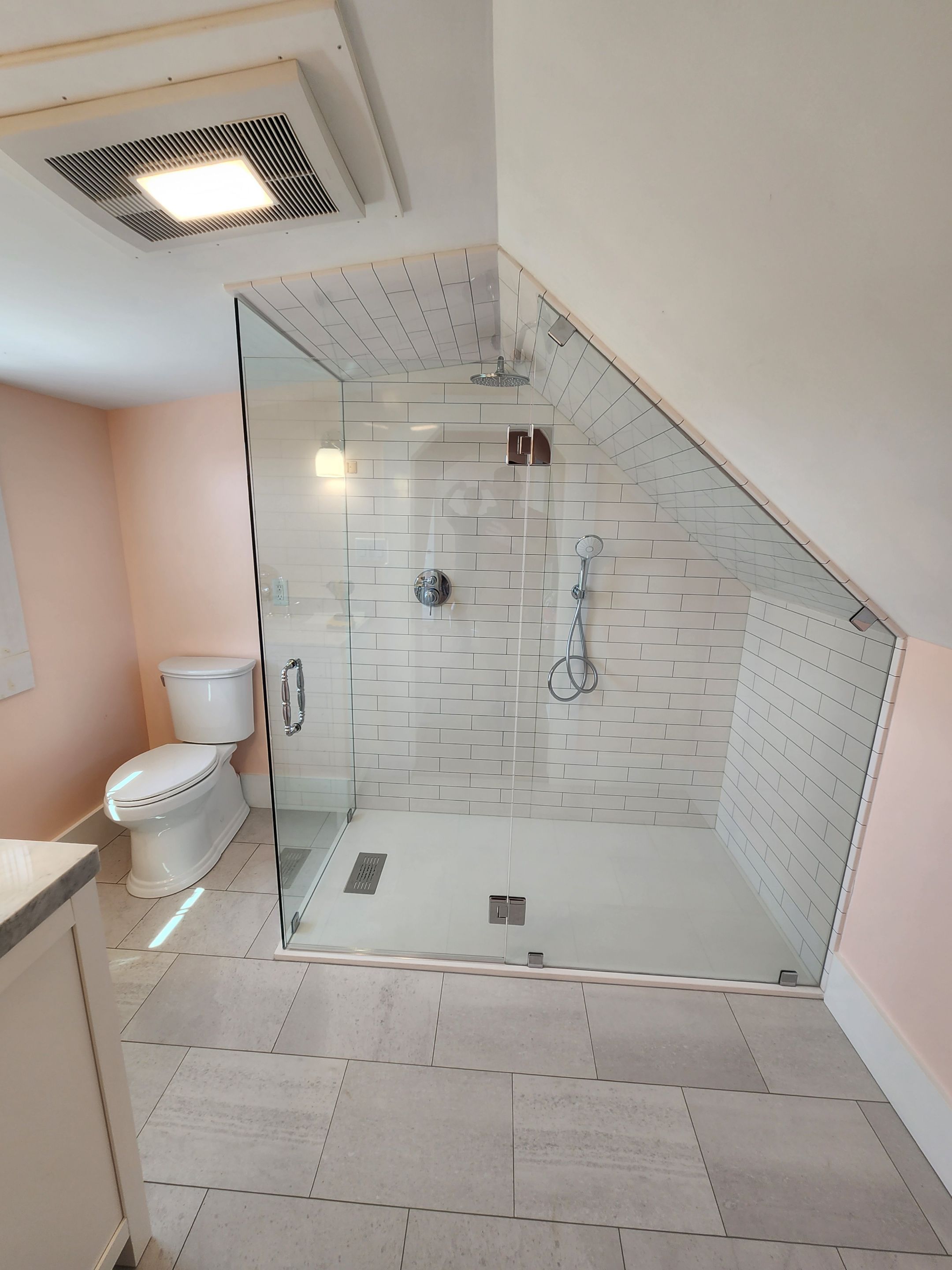 Floor-to Ceiling Shower using Tempered Shower Glass by Cheshire Glass Company