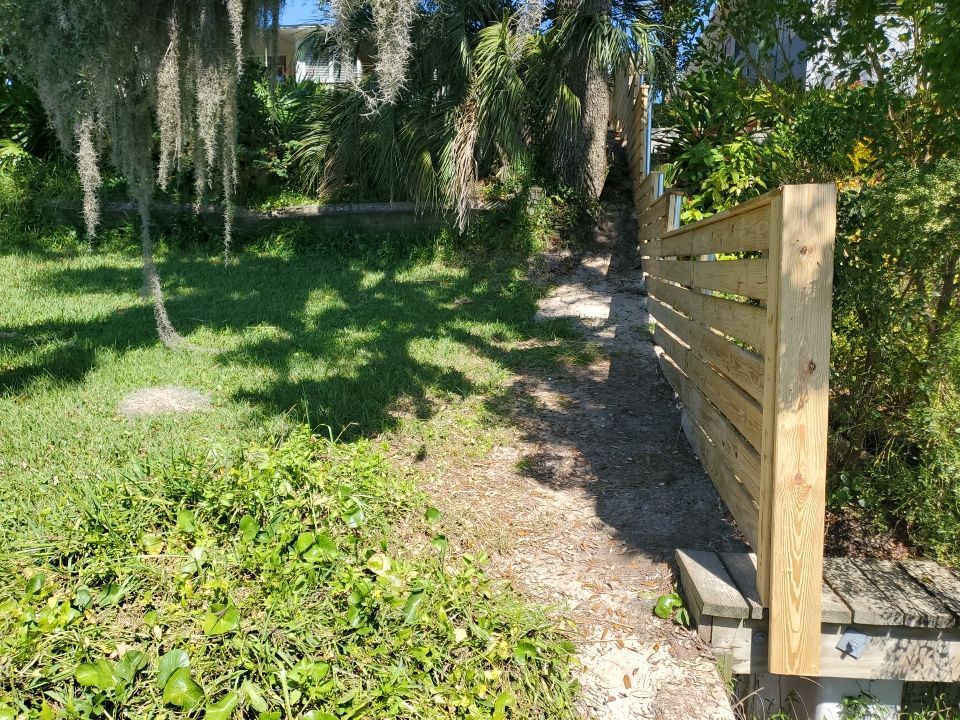 Custom Horizontal Fence  by Hip Square Fence Inc.