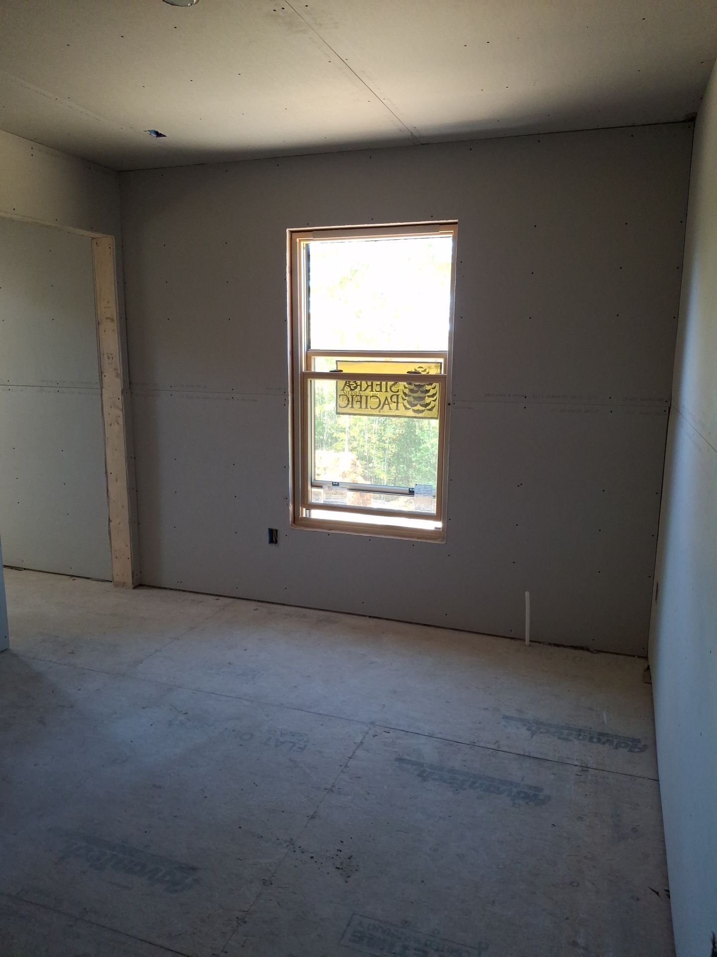 New construction Drywall  by Big Pine Panting Inc