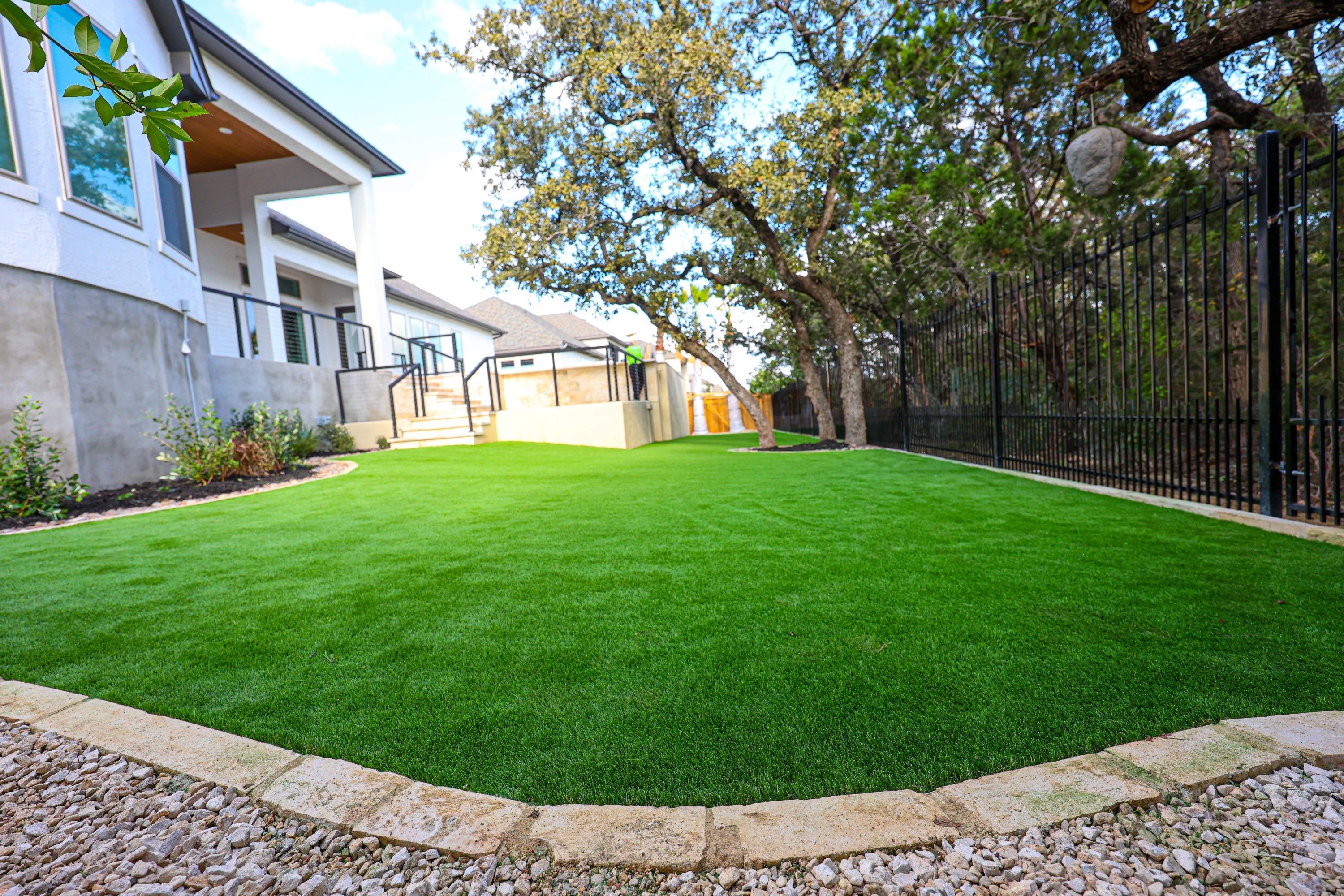 Shavano Highlands, San Antonio Tx. by Hole In One Lawns, LLC