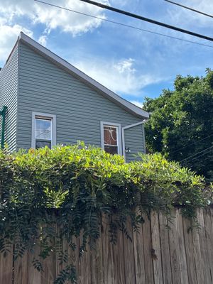 Mastic Ovation Vinyl Siding Renovation for Pittsburgh Rowhome