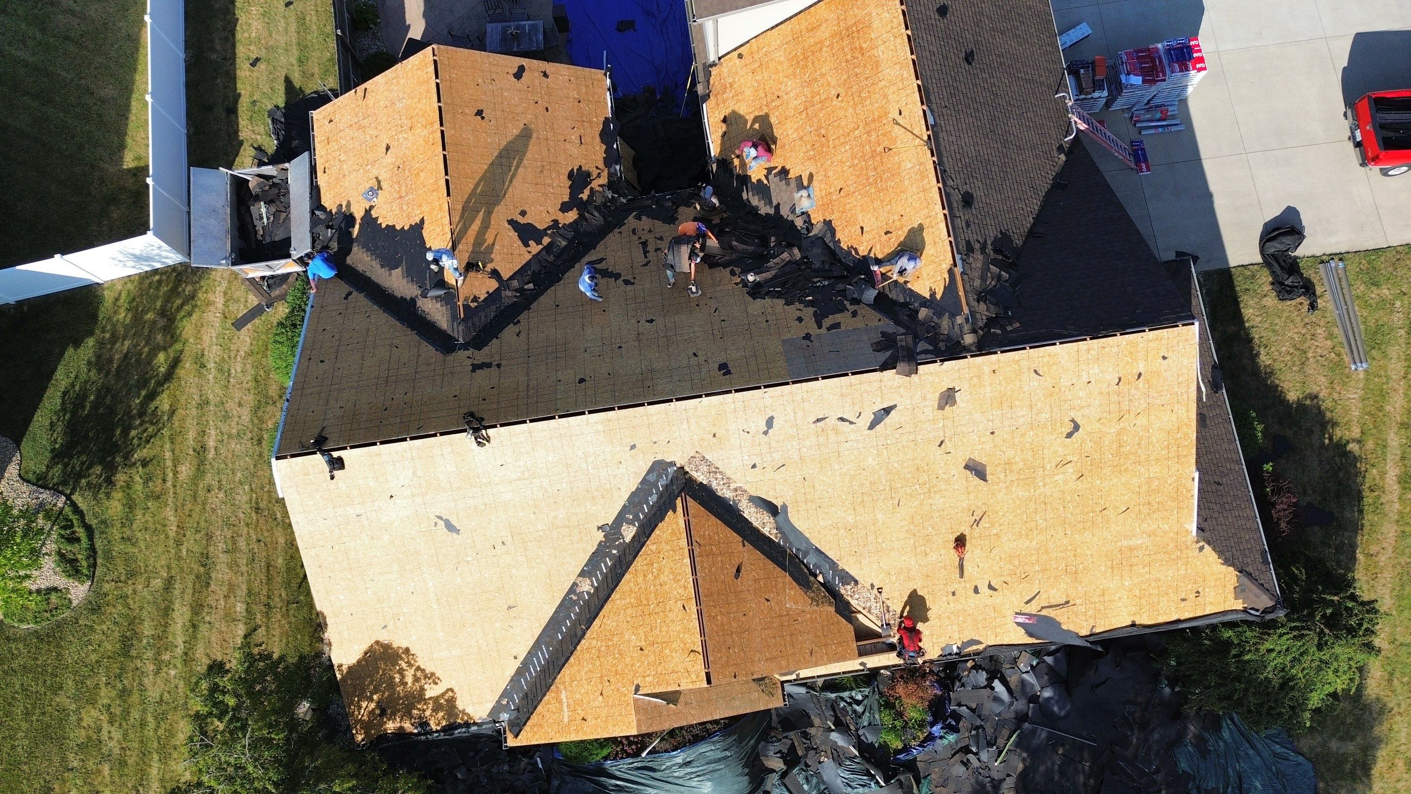Residential Roofing Installation using Timberline HDZ Shingles - Weathered Wood by RoofX 