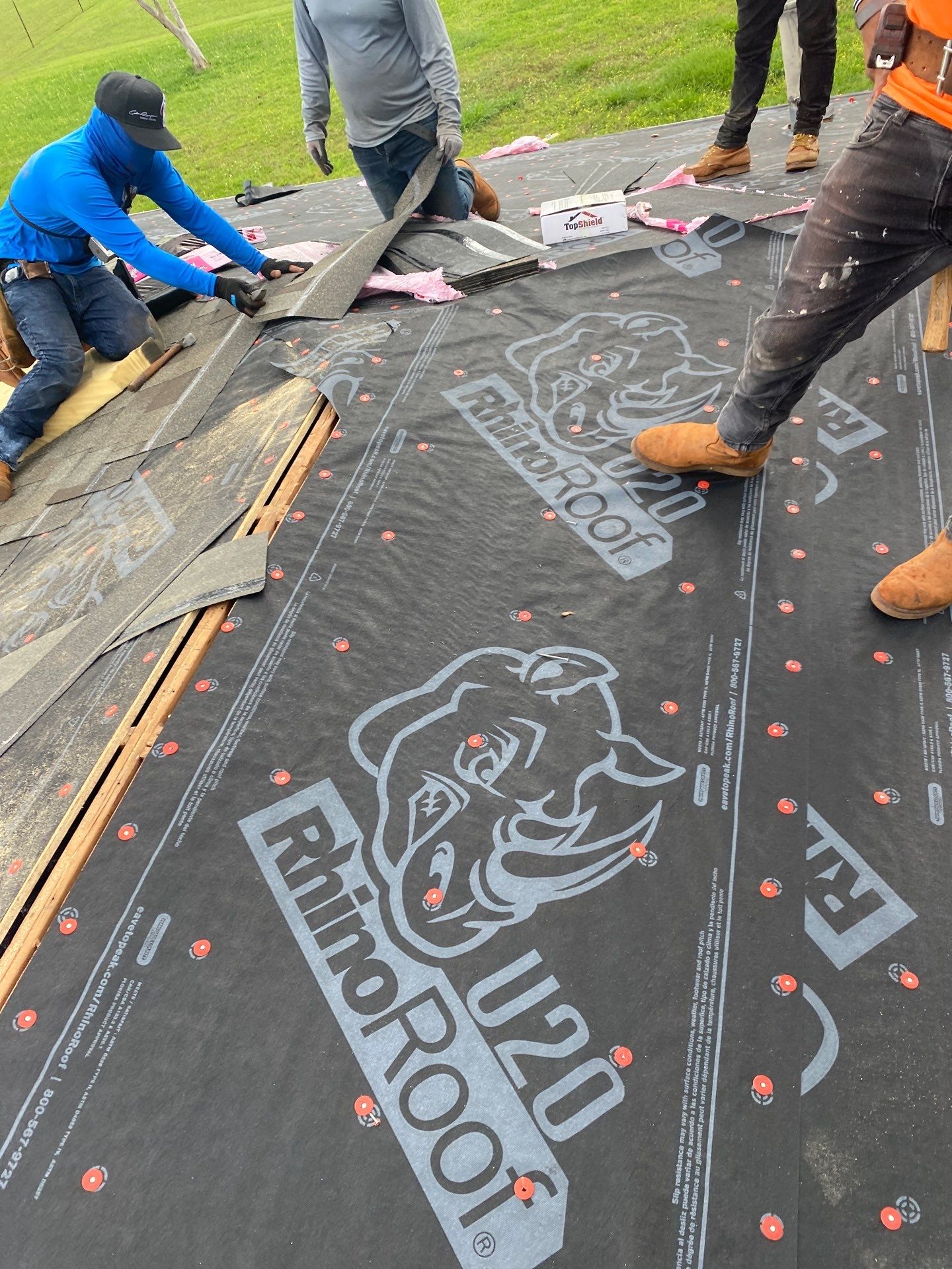 Residential Roofing Installation using Owen's Corning Duration (Lifetime) Shingles by Roof Repair Company