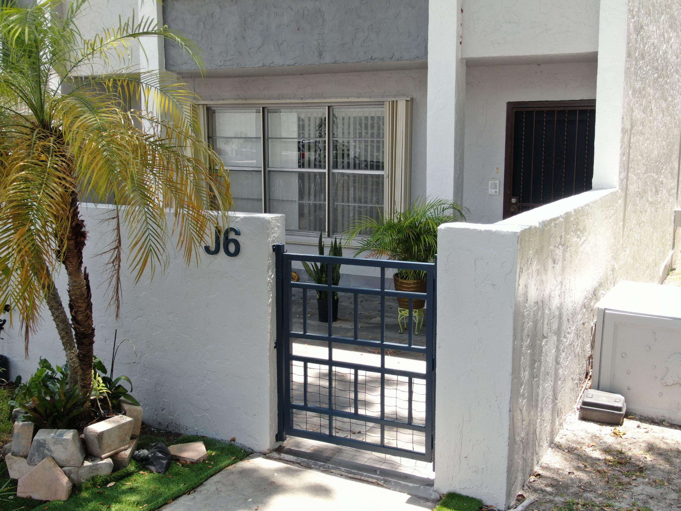 LAKE VILLAGE CONDO - BLDG J by Souffront Construction & Engineering