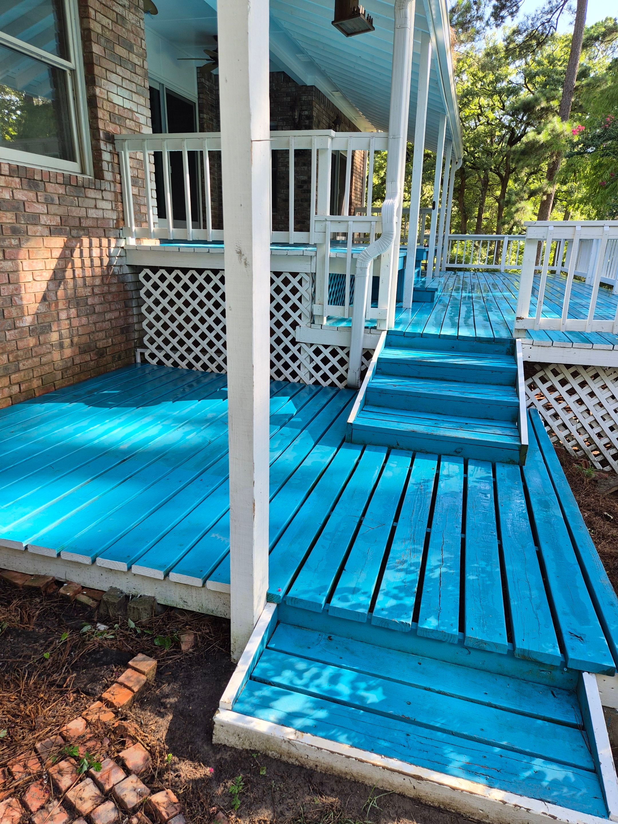 Vibrant Deck Gets New Life in Flint Texas by Quality Coats Painting
