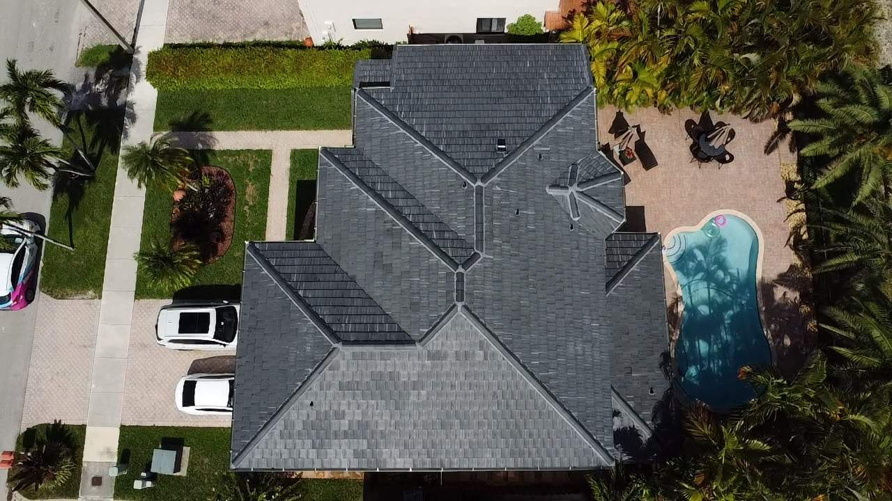 Armando Fraga-Saxony 900 Dark Charcoal by City Roofing Inc