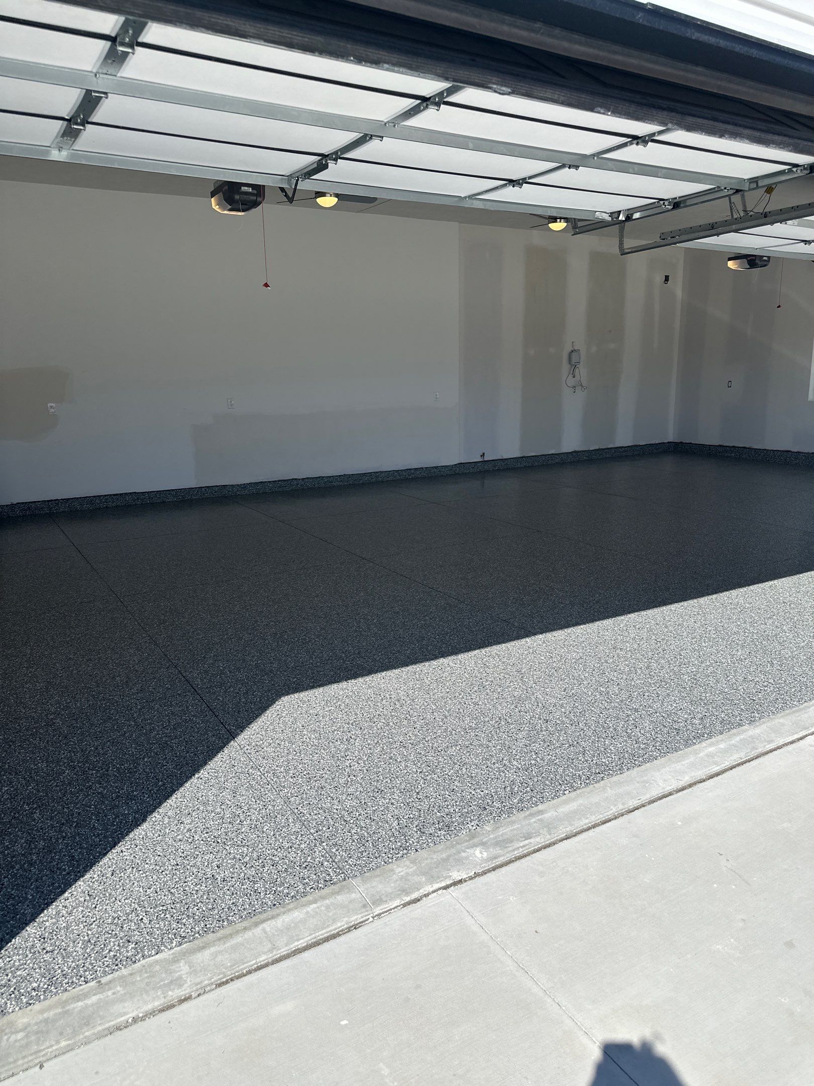 4 Stall Garage - Wombat Flake by Goat Coatings