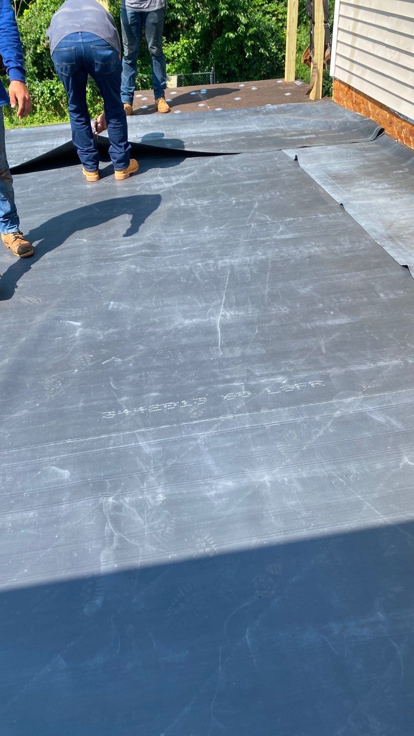 Siding Repair using Certainteed Mainsteet D4 and EPDM roof under deck by A Plus Exterior