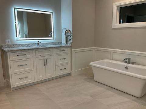 New Kitchen using Shiloh Cabinetry by Kitchen Works LLC