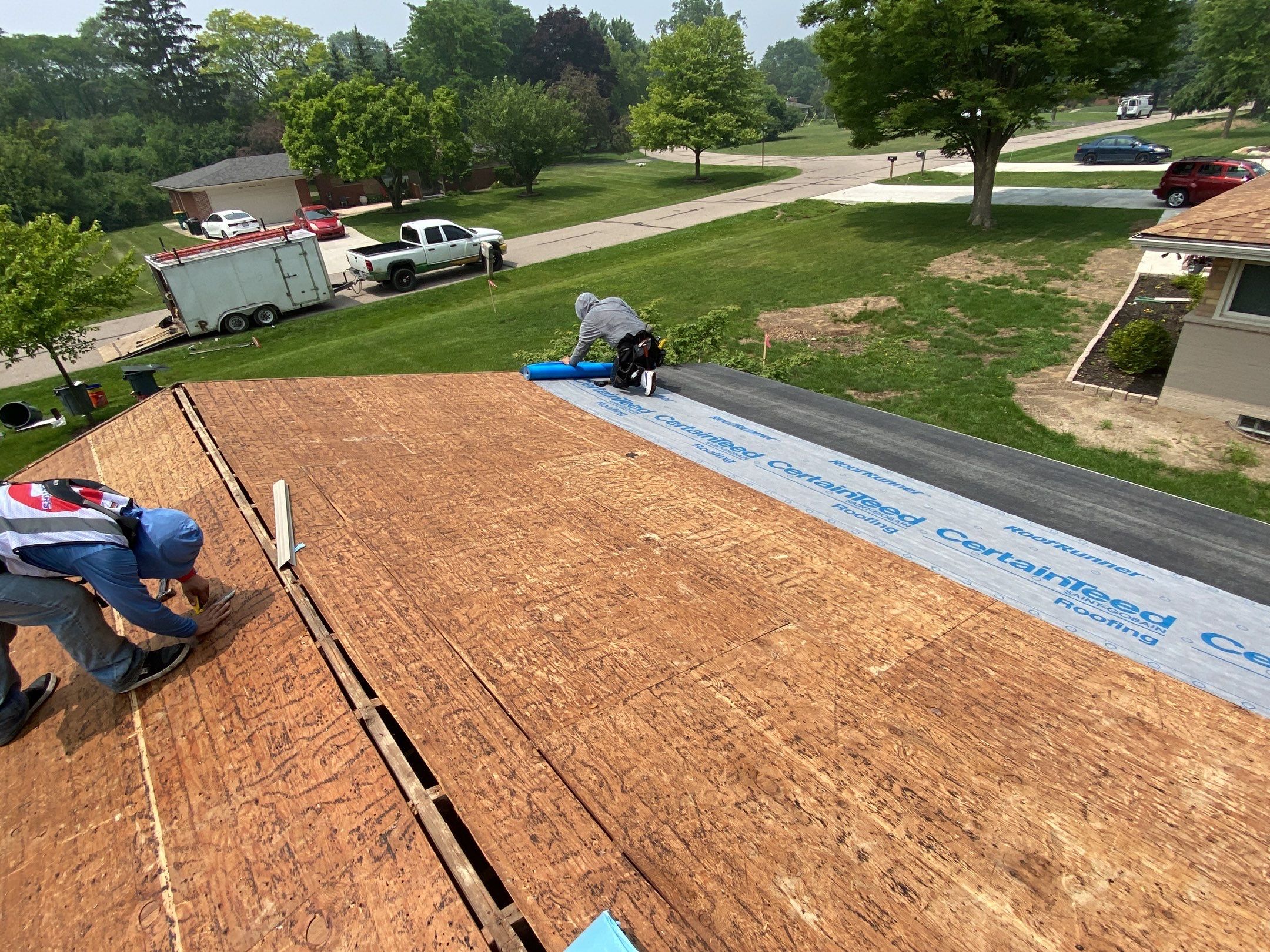 Roof Replacement using CertainTeed Landmark Weathered Wood by 180 Contractors