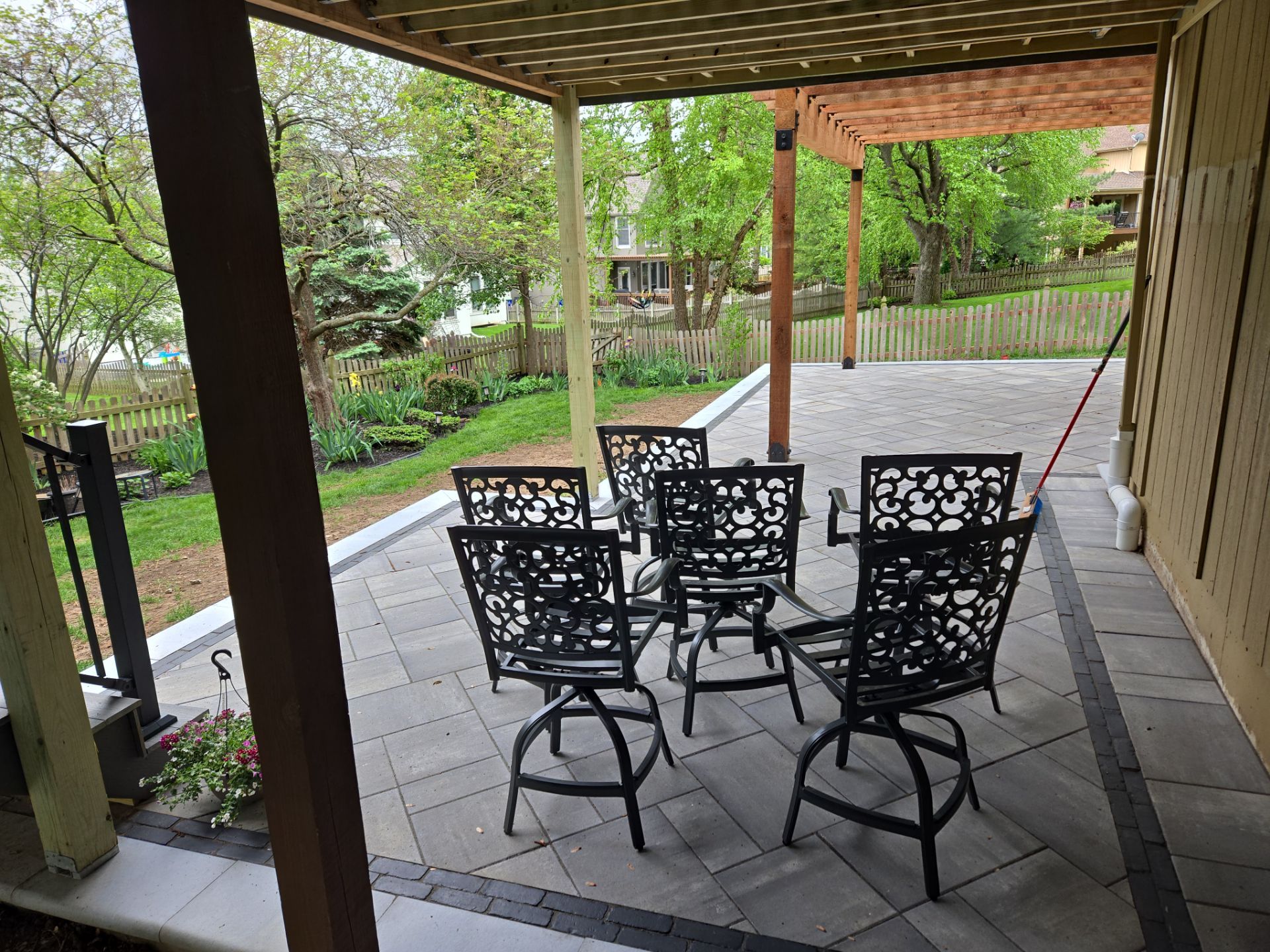 Back Yard Patio, Pergola, and Deck by LAND ESCAPES LLC