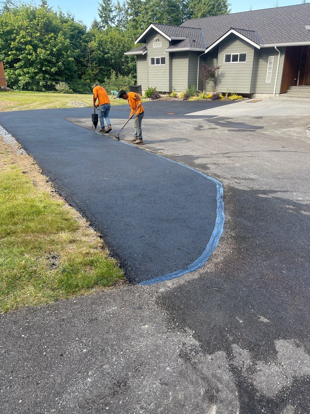 Asphalt Driveway Repair | Everett  by Jireh Asphalt & Concrete Inc 